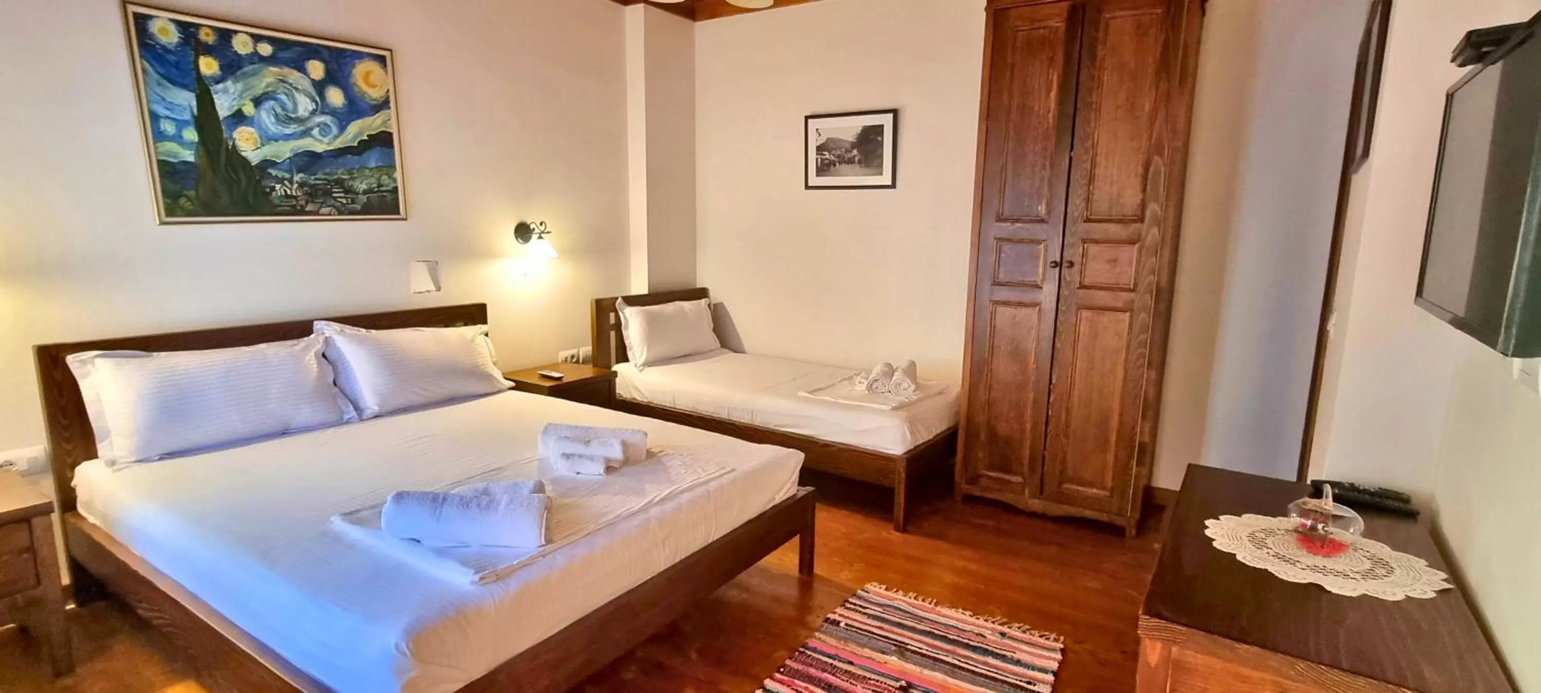 Bed in Hotel Gorica- UNESCO quarter