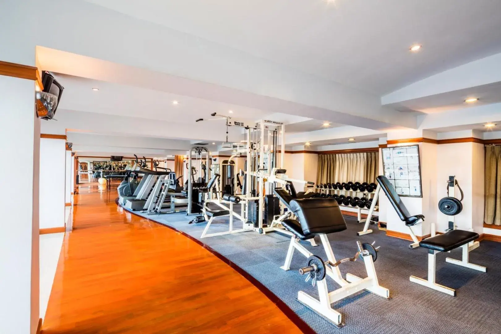 Fitness Center/Facilities in Bangkok Palace Hotel
