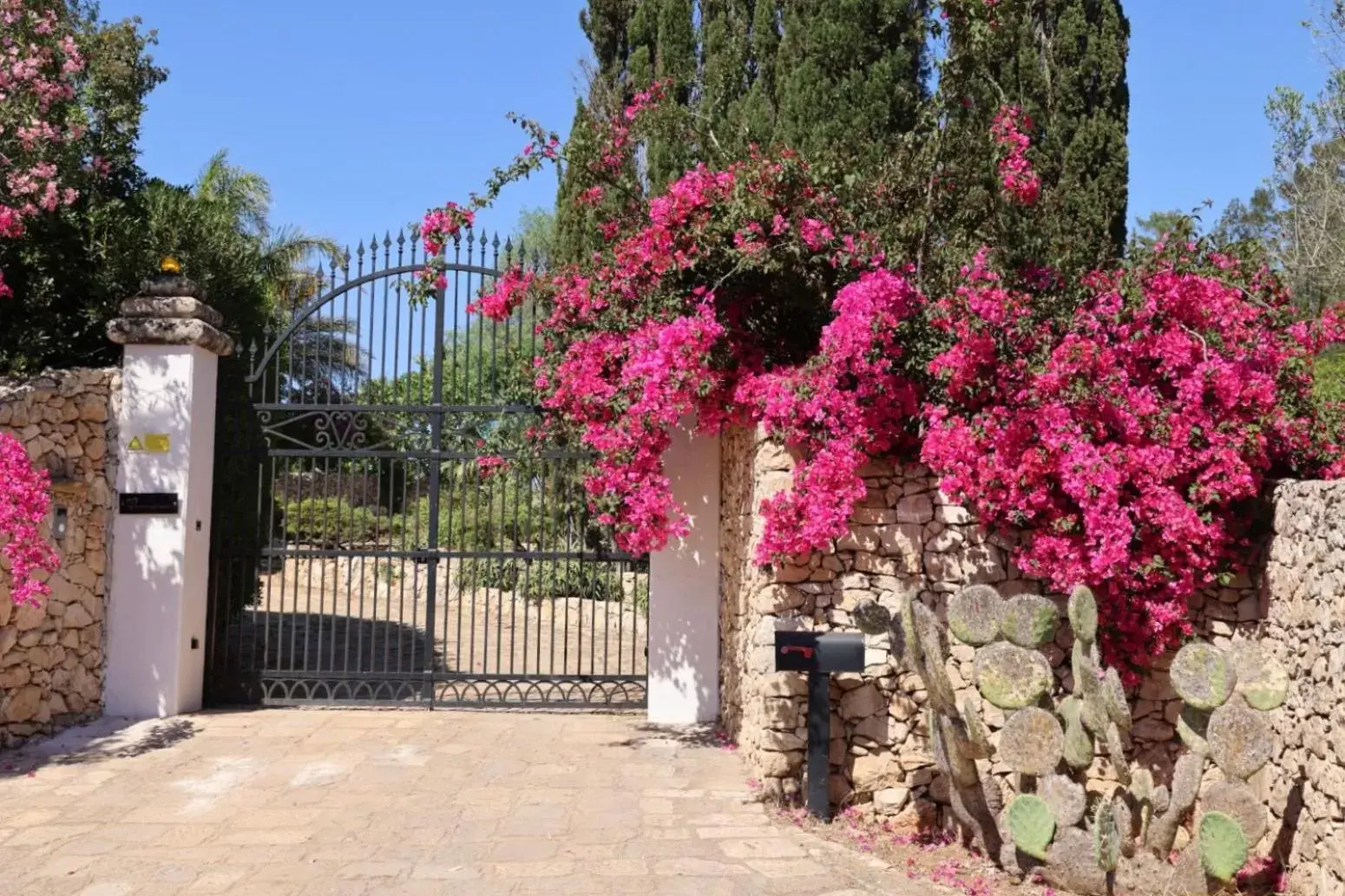 Facade/entrance in Tenuta Negroamaro