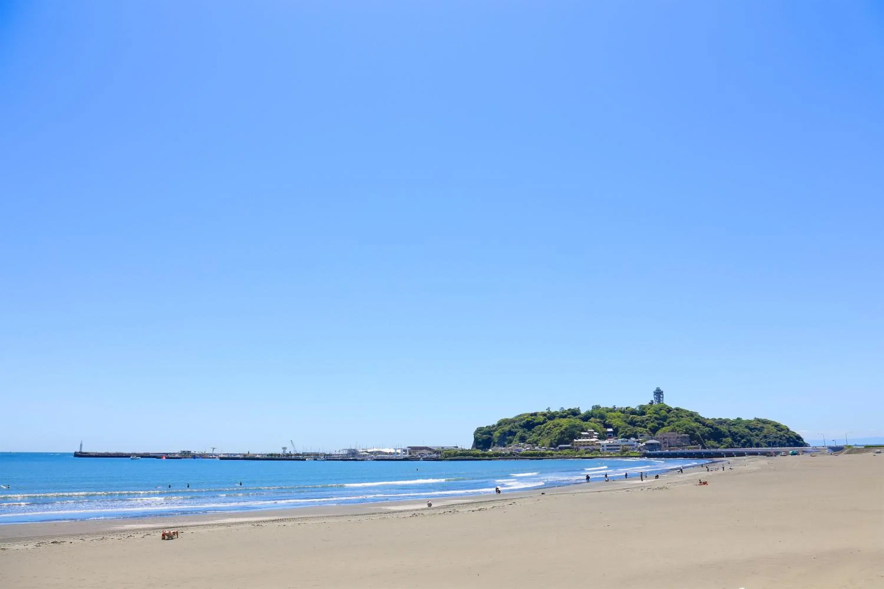 Beach in EN HOTEL Fujisawa