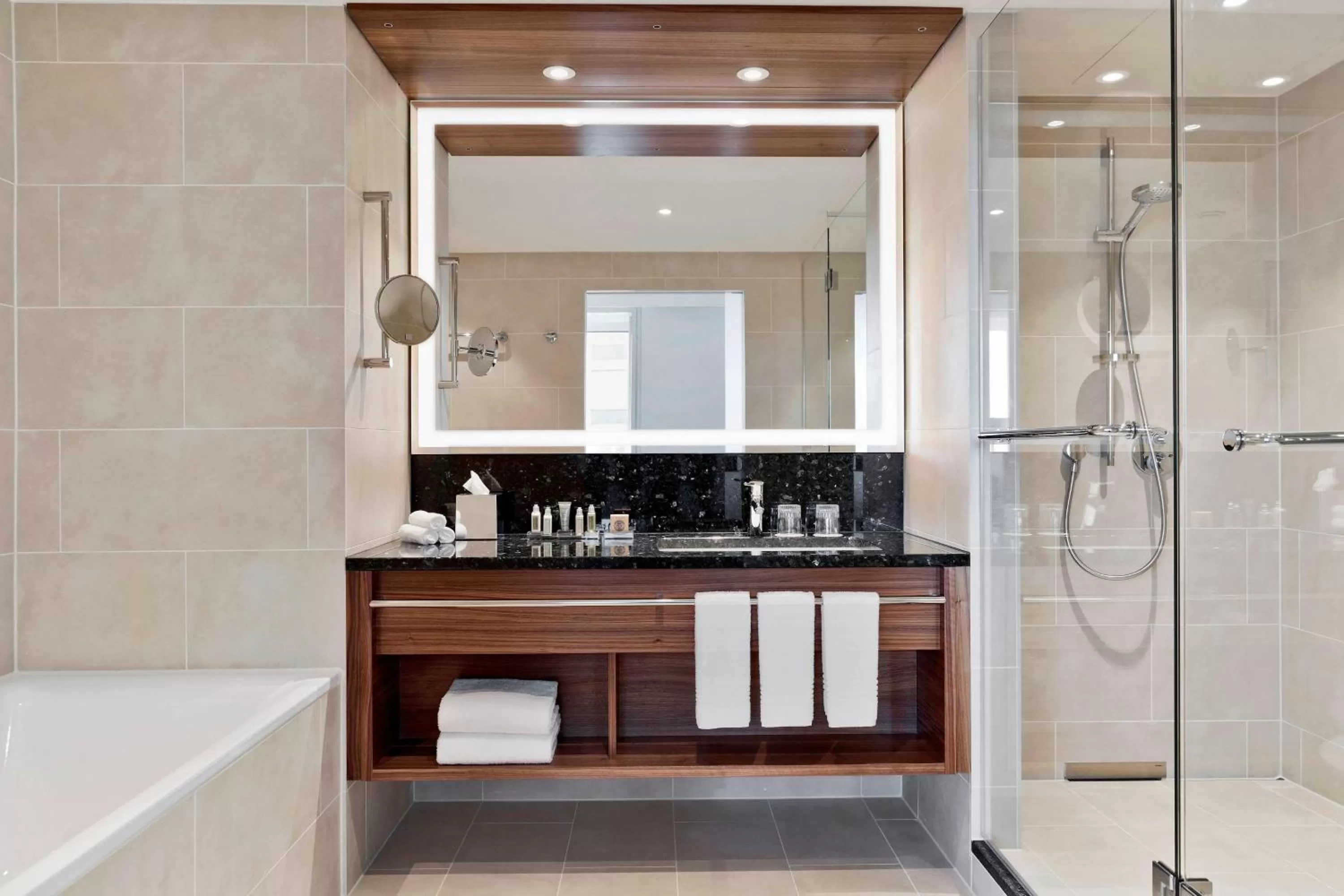 Bathroom in Vienna Marriott Hotel