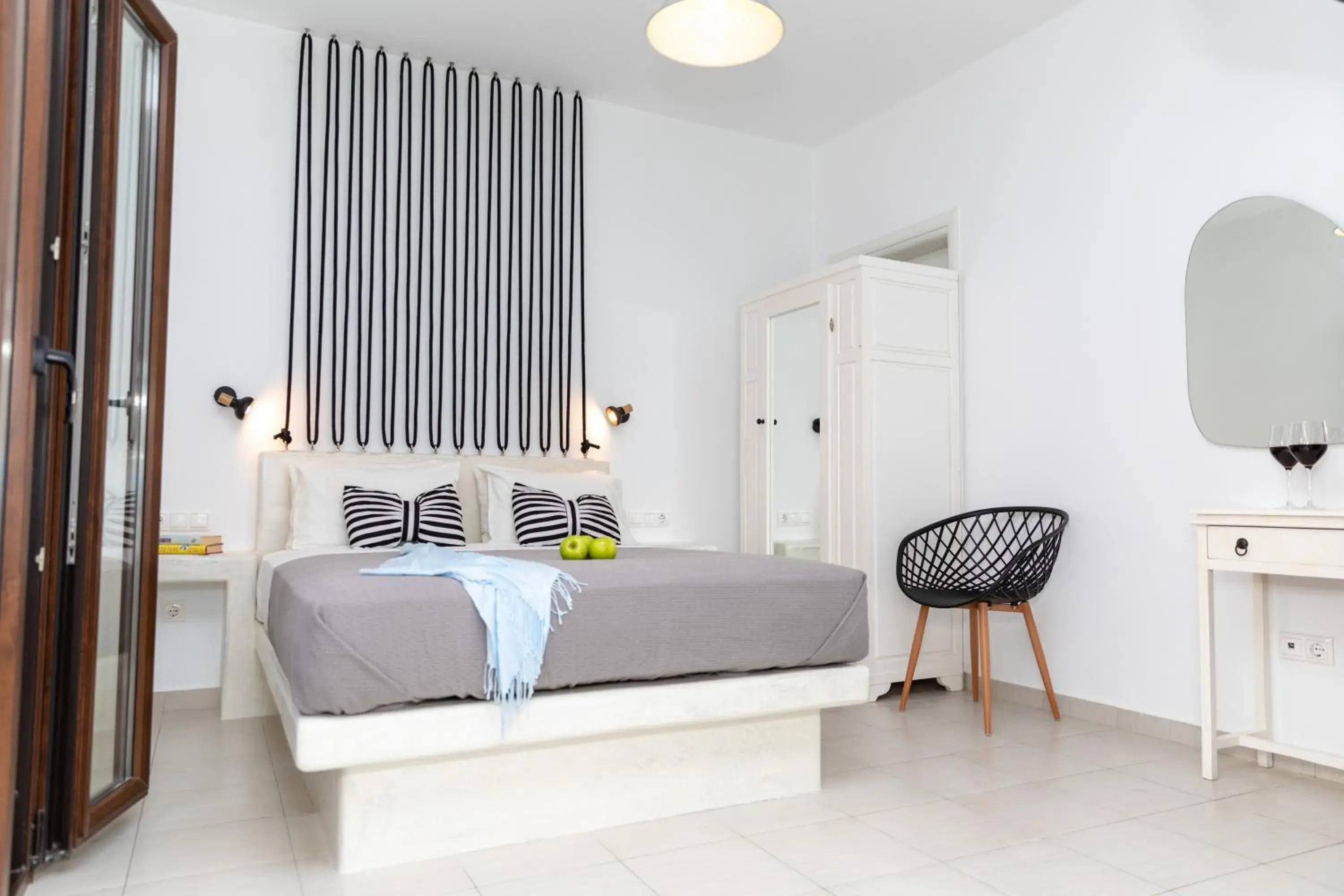 Property building in Depis Place and Apartments Property building in Depis Place and Apartments