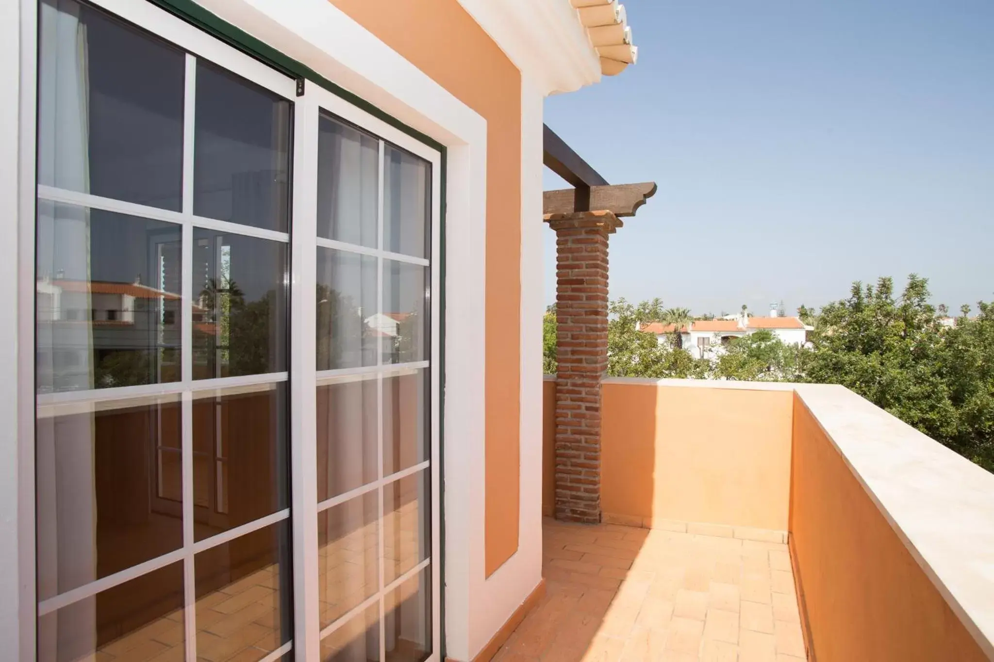 Balcony/Terrace in Colina da Lapa & Villas