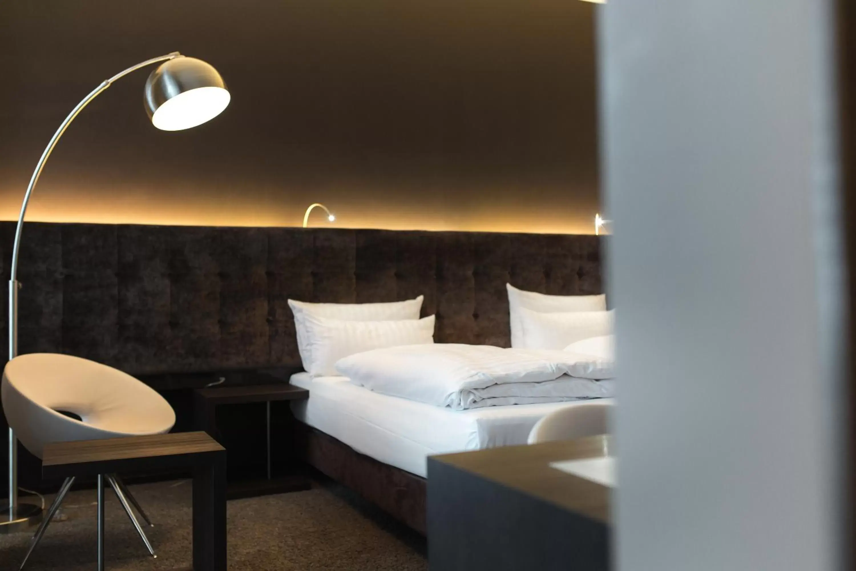 Bed in SAKS Urban Design Hotel Kaiserslautern