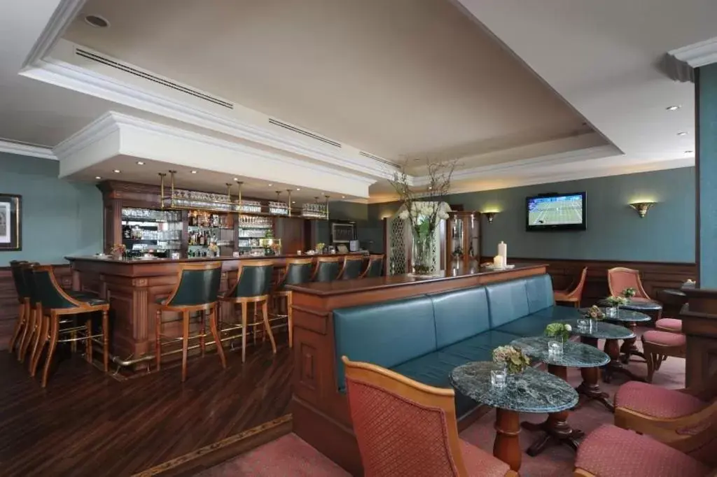 Lounge or bar, Restaurant/Places to Eat in Hotel am Schlosspark