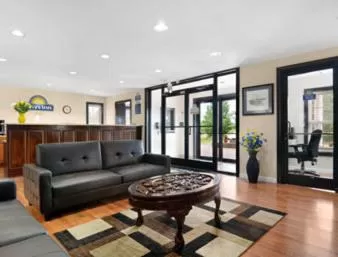 Facade/entrance in Days Inn by Wyndham Savannah