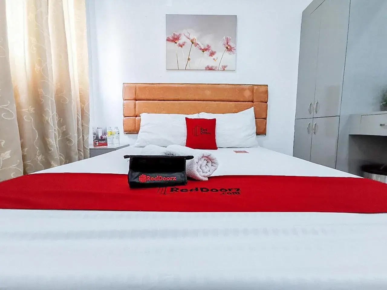 Bedroom, Bed in RedDoorz Plus near Dadiangas Heights