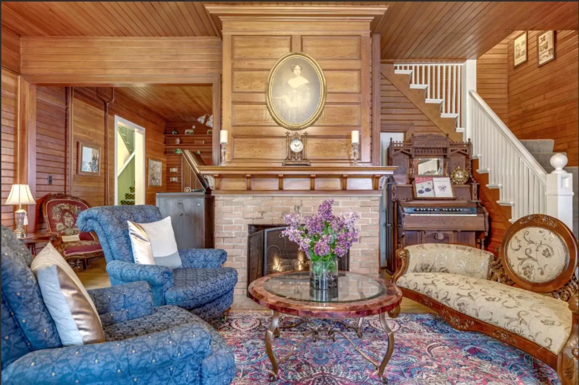 Lobby or reception, Seating Area in Gilbert Inn