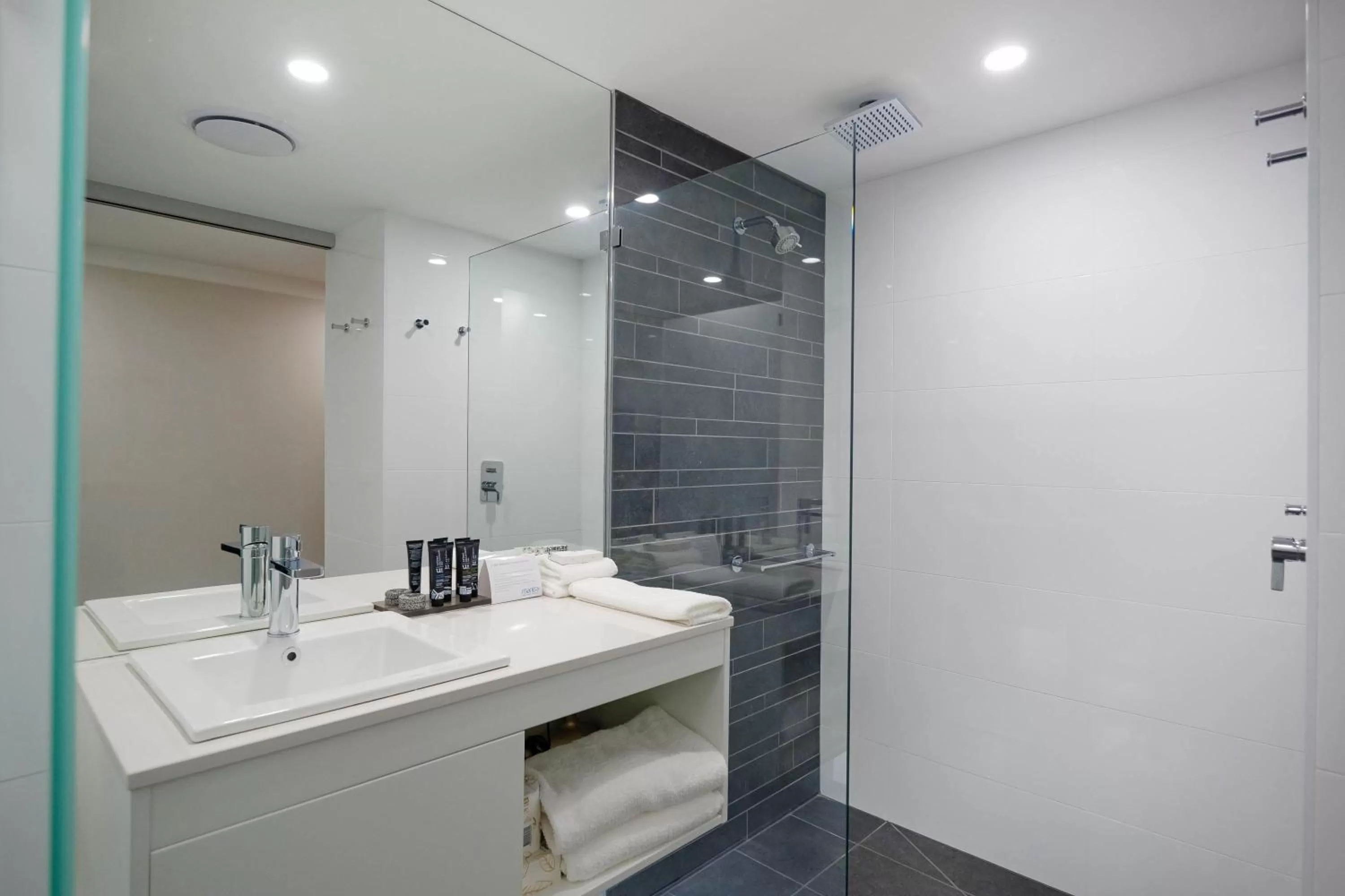 Bathroom in Mantra Albury