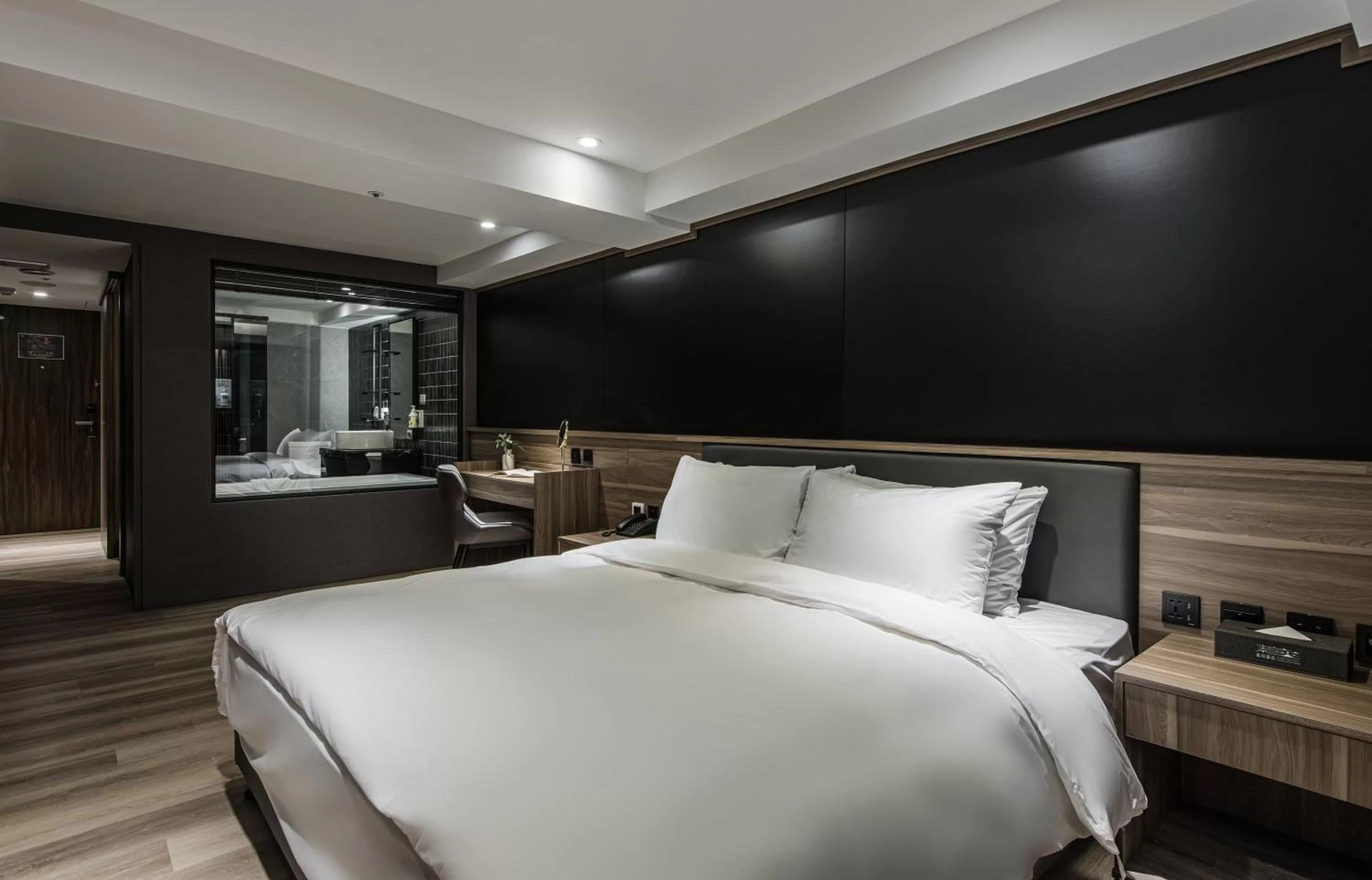 Bed in Autumn Willow Hotel