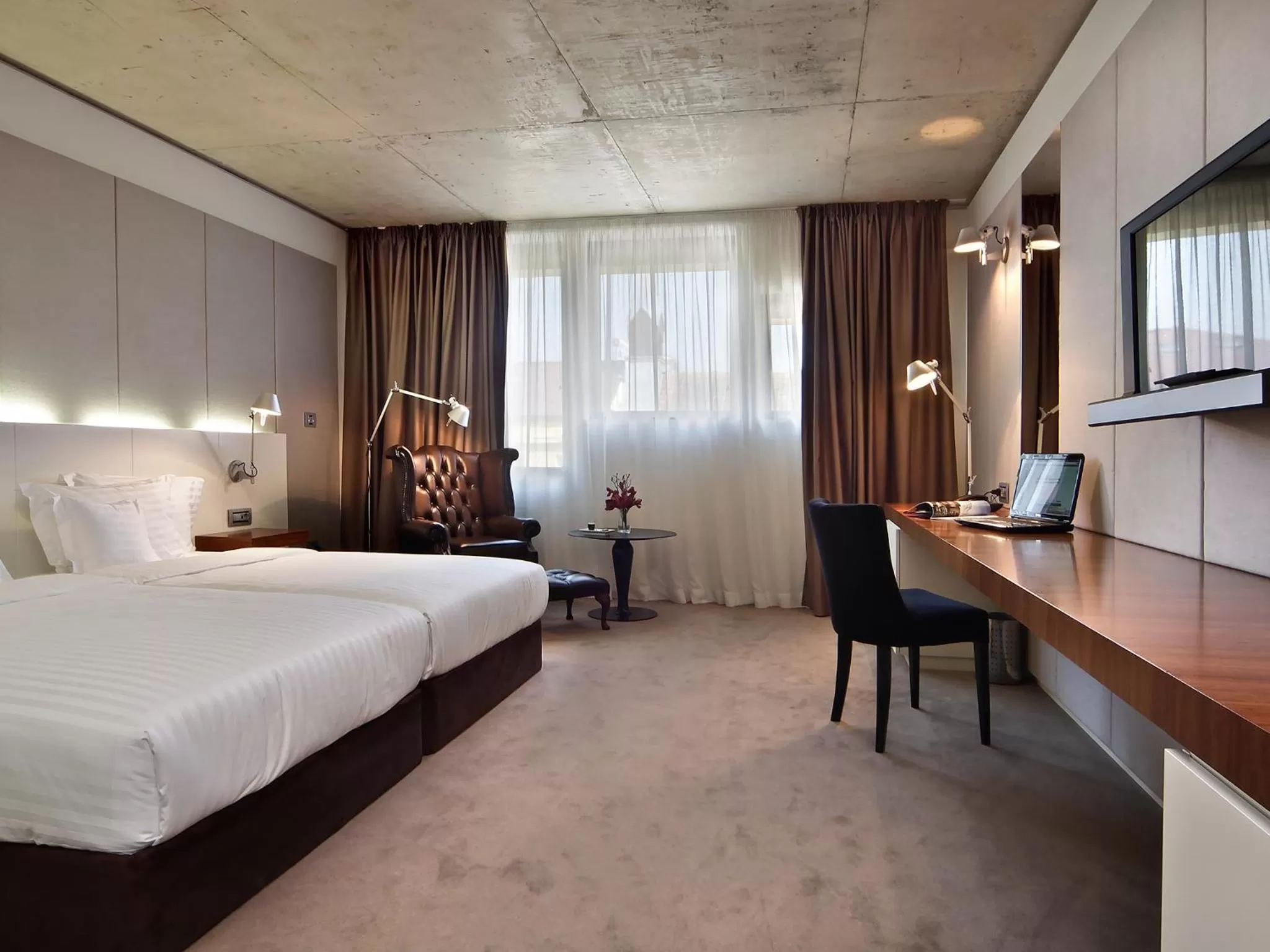 Photo of the whole room, Bed in Graffit Gallery Design Hotel