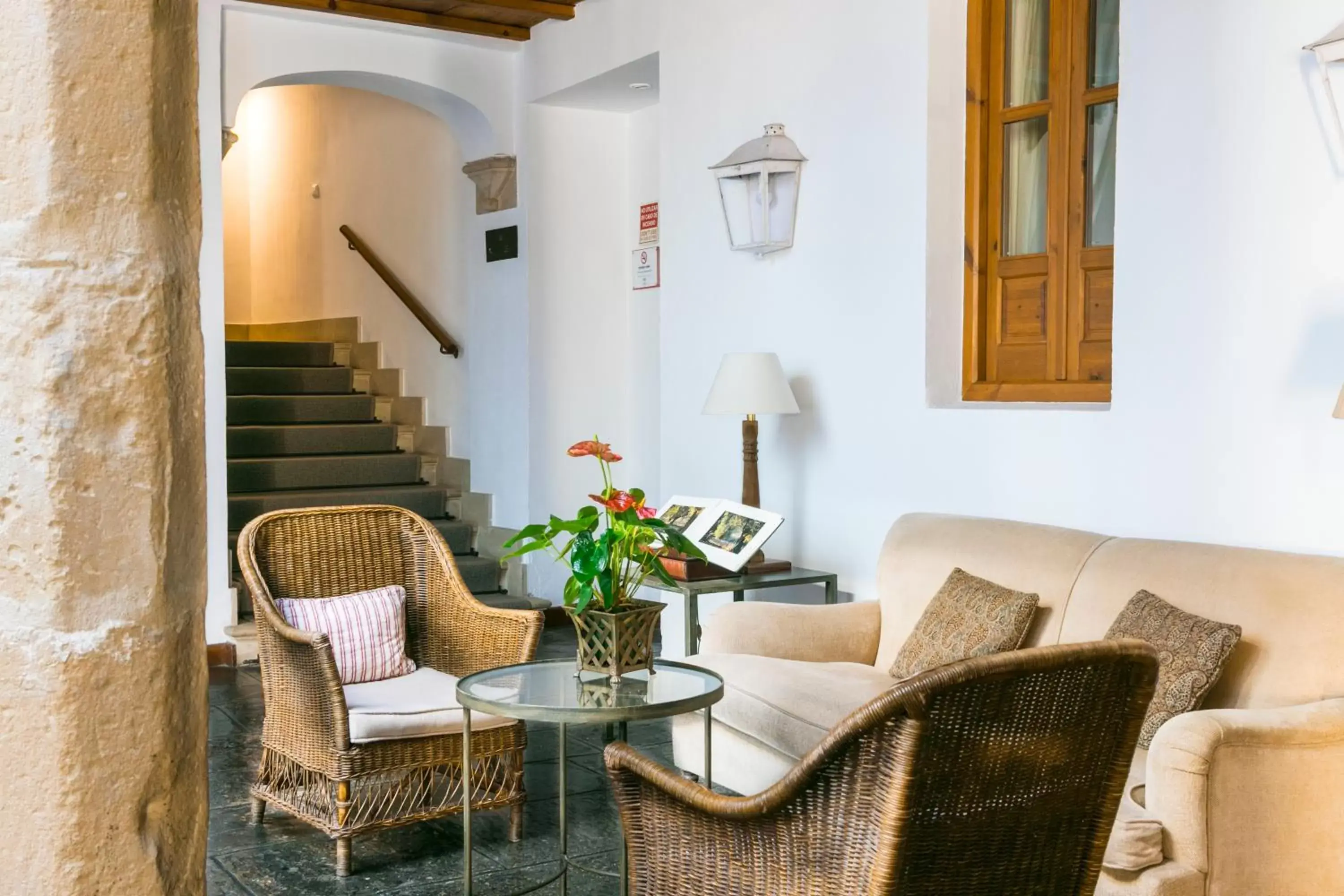 Seating Area in Hotel Puerta de la Luna