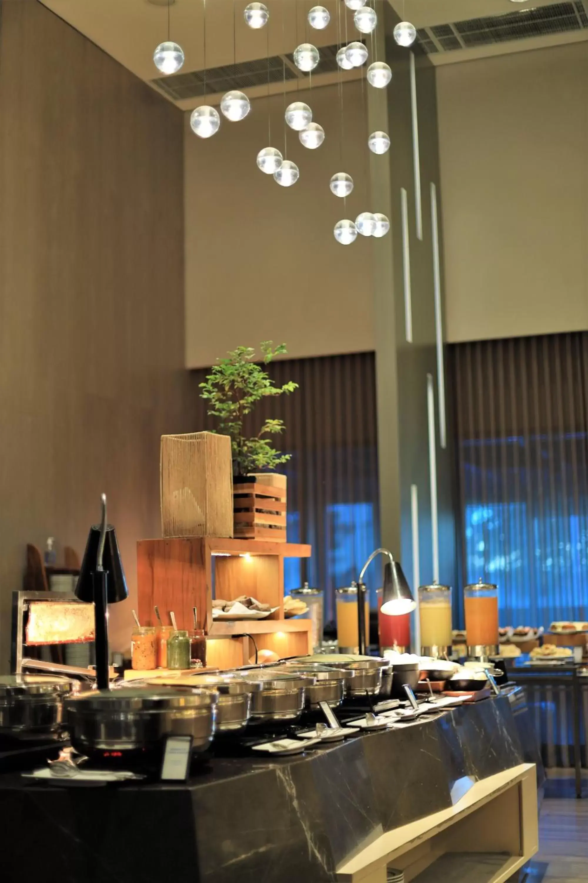 Breakfast, Restaurant/Places to Eat in Hilton Barra Rio de Janeiro