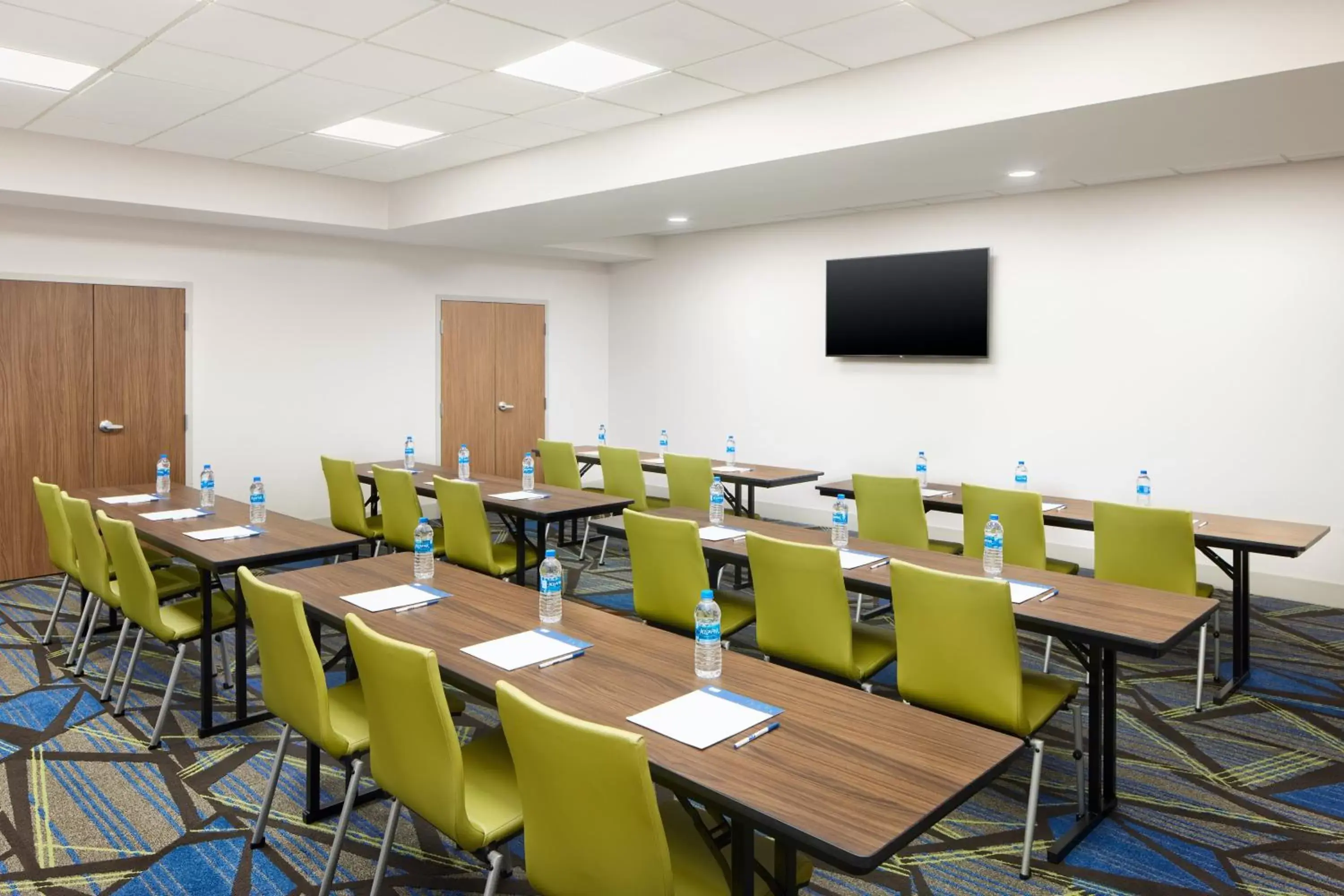 Meeting/conference room in Holiday Inn Express & Suites - Atlanta - Tucker Northlake, an IHG Hotel