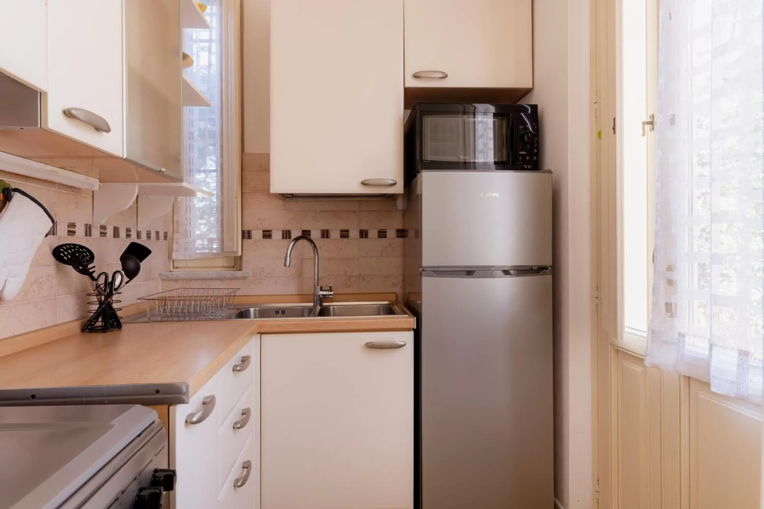 Kitchen/Kitchenette in Villa Romantica