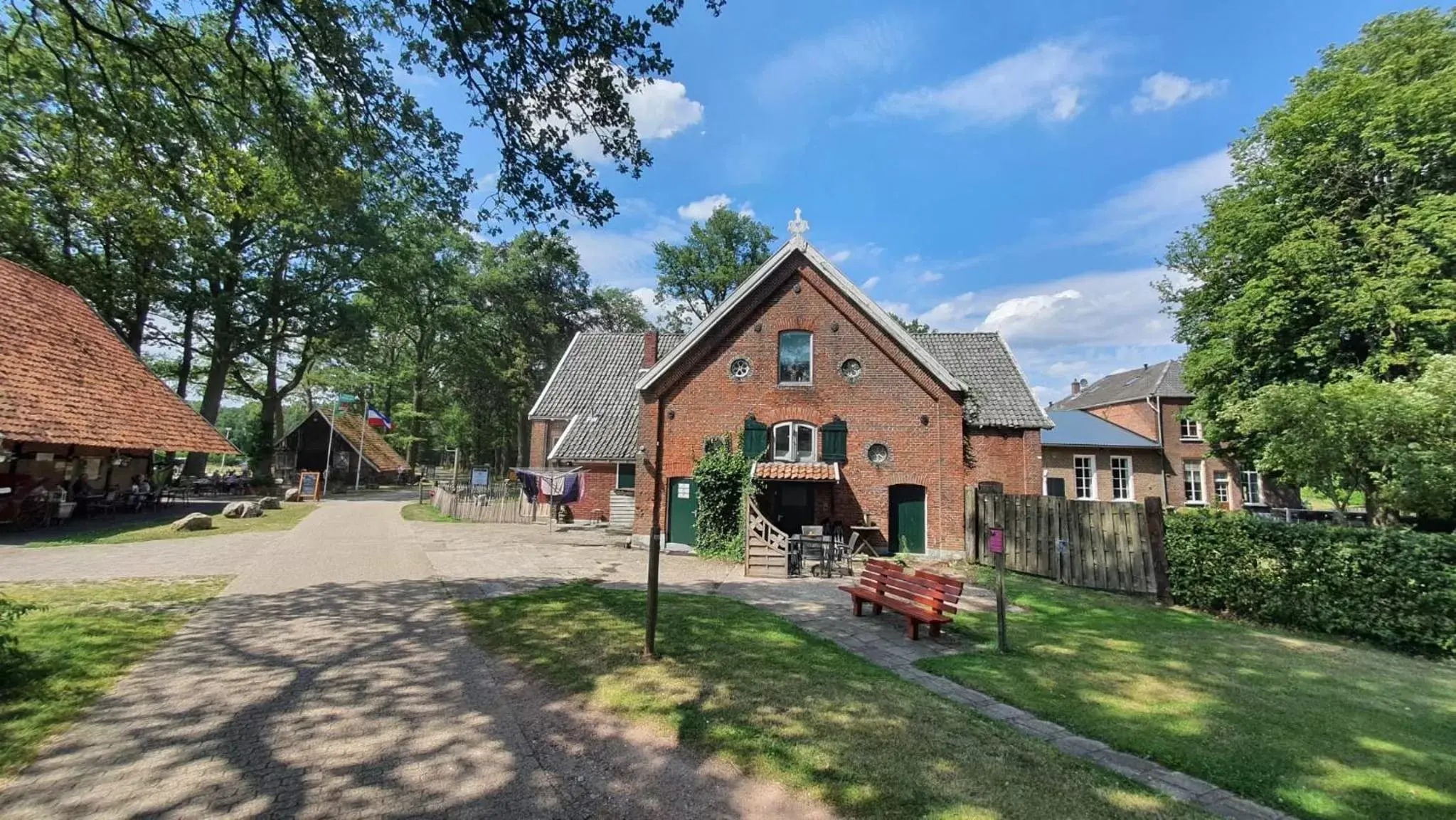 Property Building in Hotel Restaurant Roerdinkhof