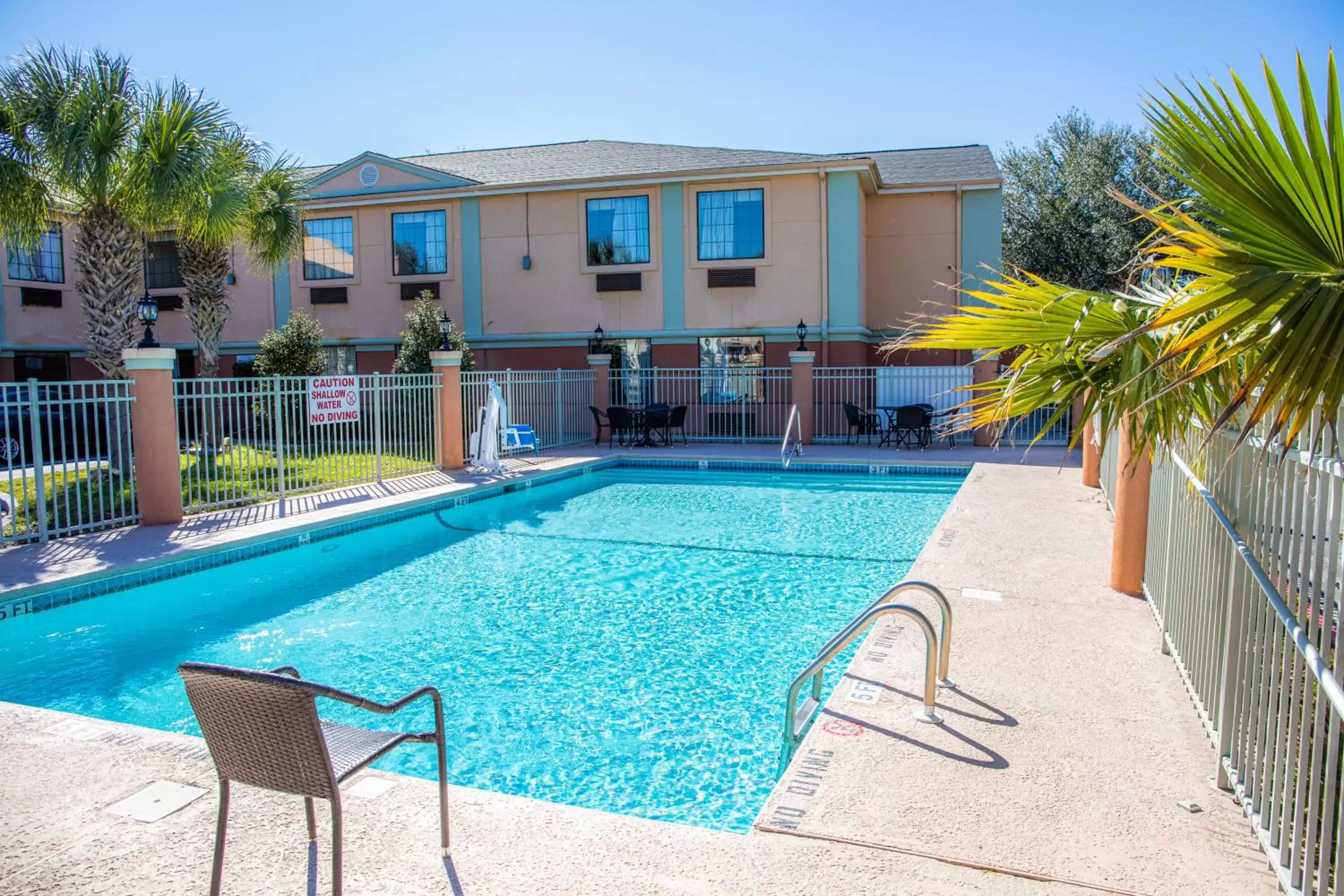Swimming pool, Property Building in Baymont by Wyndham Hinesville Fort Stewart Area