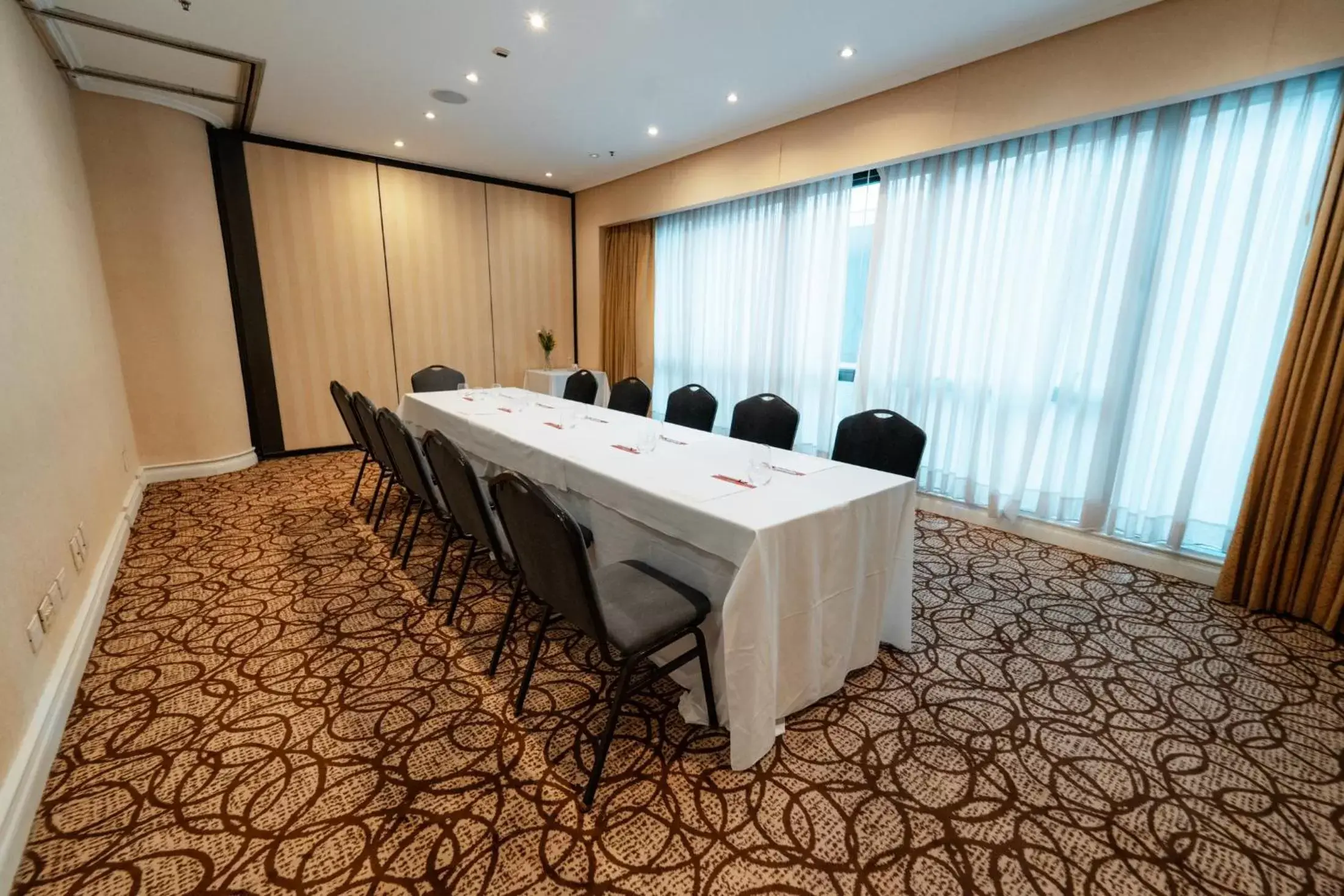 Business facilities in Amerian Buenos Aires Park Hotel