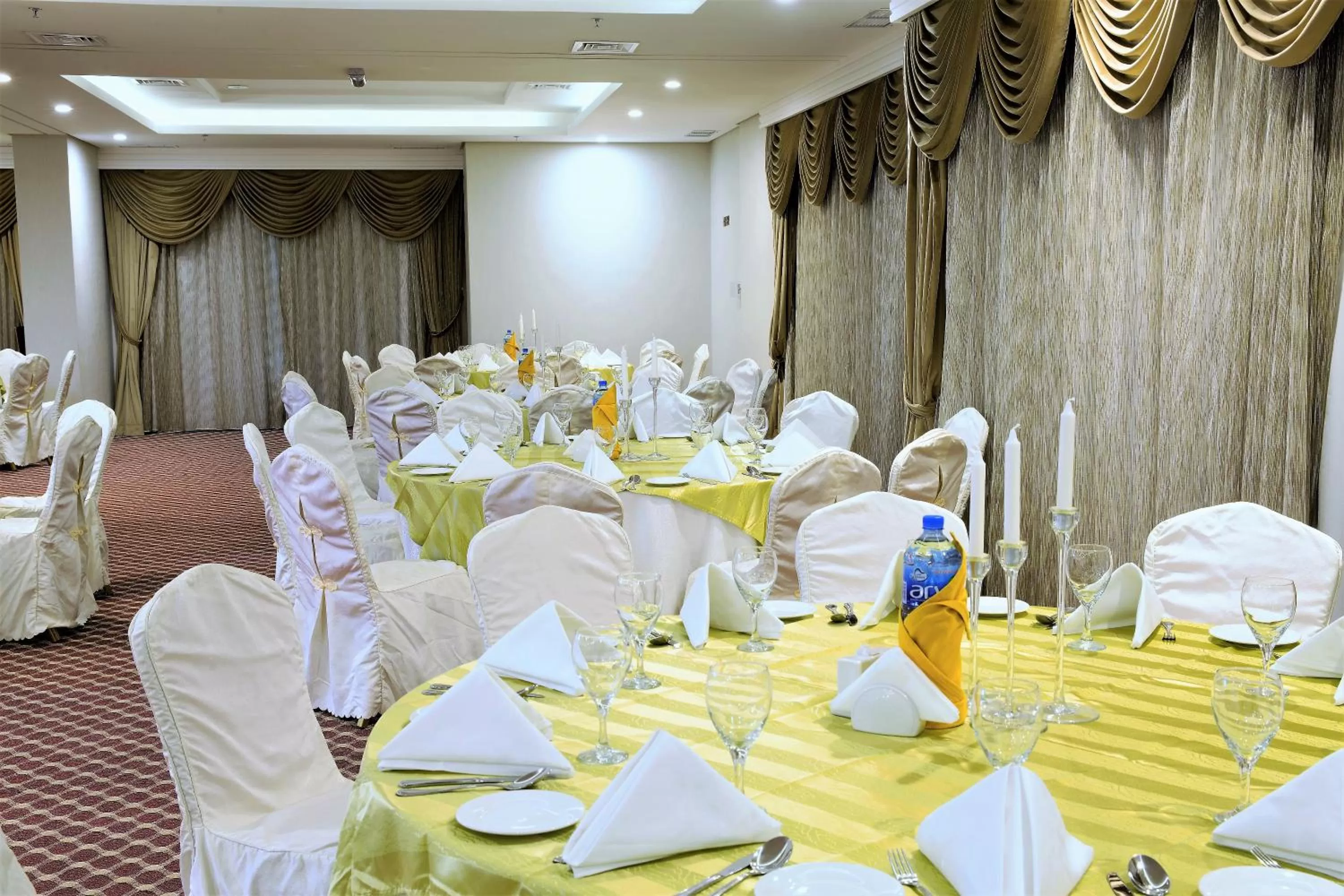 Business facilities in Best Western Plus Salmiya