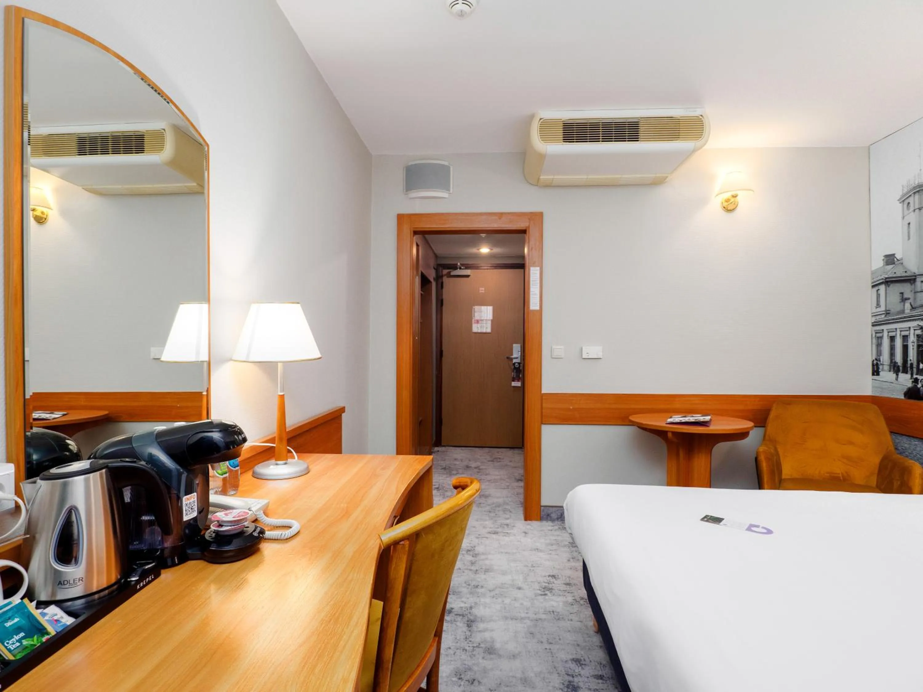 Photo of the whole room, Bed in Mercure Czestochowa Centrum