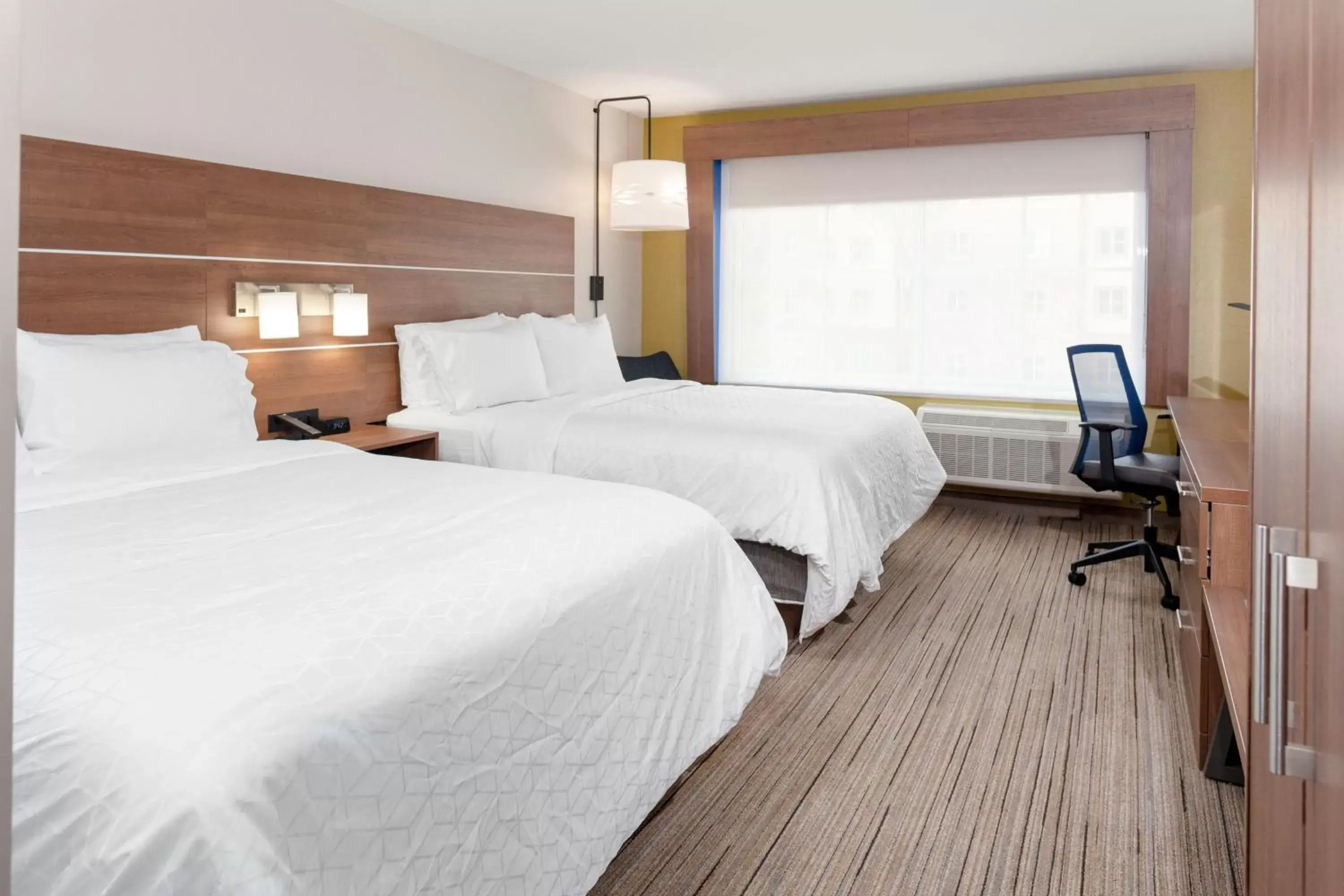 Photo of the whole room, Bed in Holiday Inn Express & Suites - Gilbert - East Mesa, an IHG Hotel