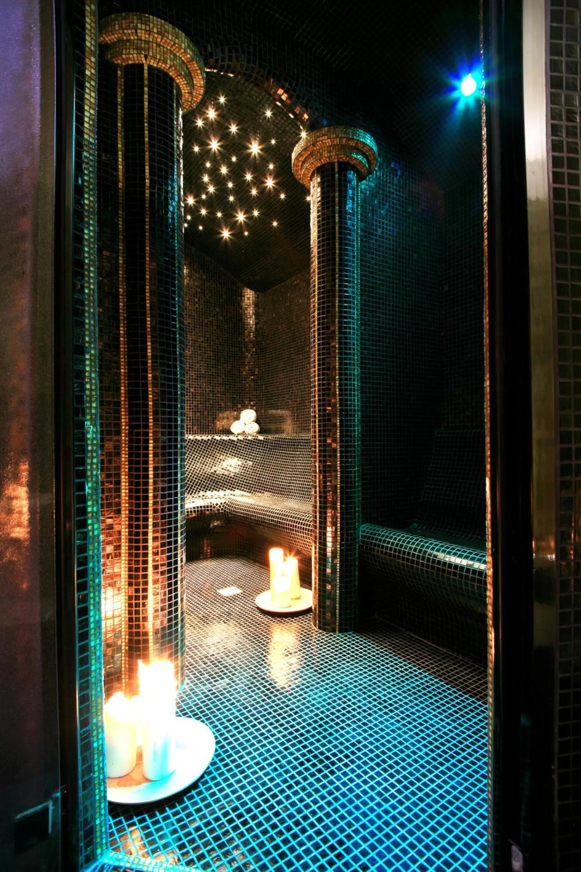 Steam room in Hotel Columbia Wellness & Spa