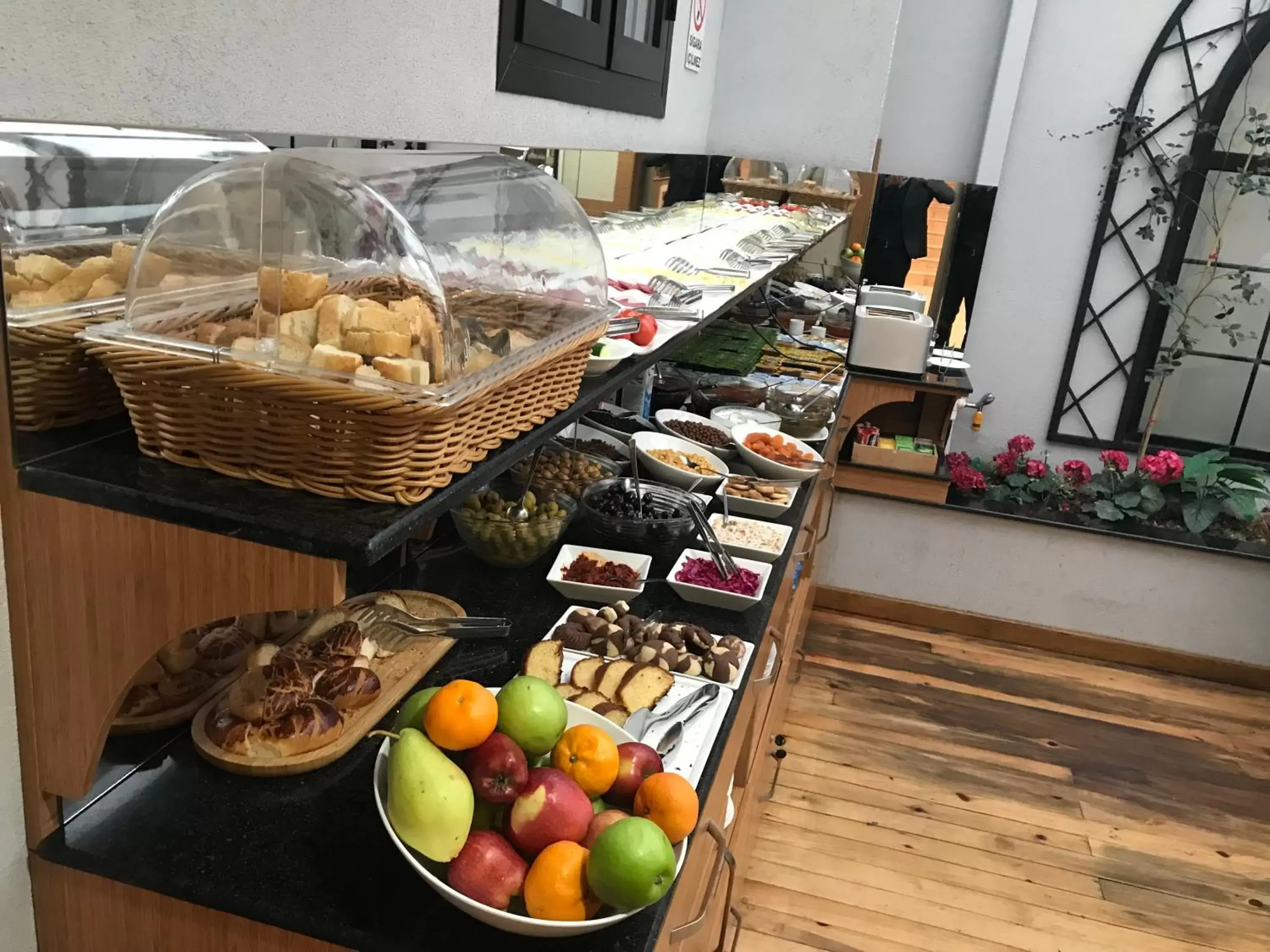 Buffet breakfast, Food in Aybar Hotel & Spa