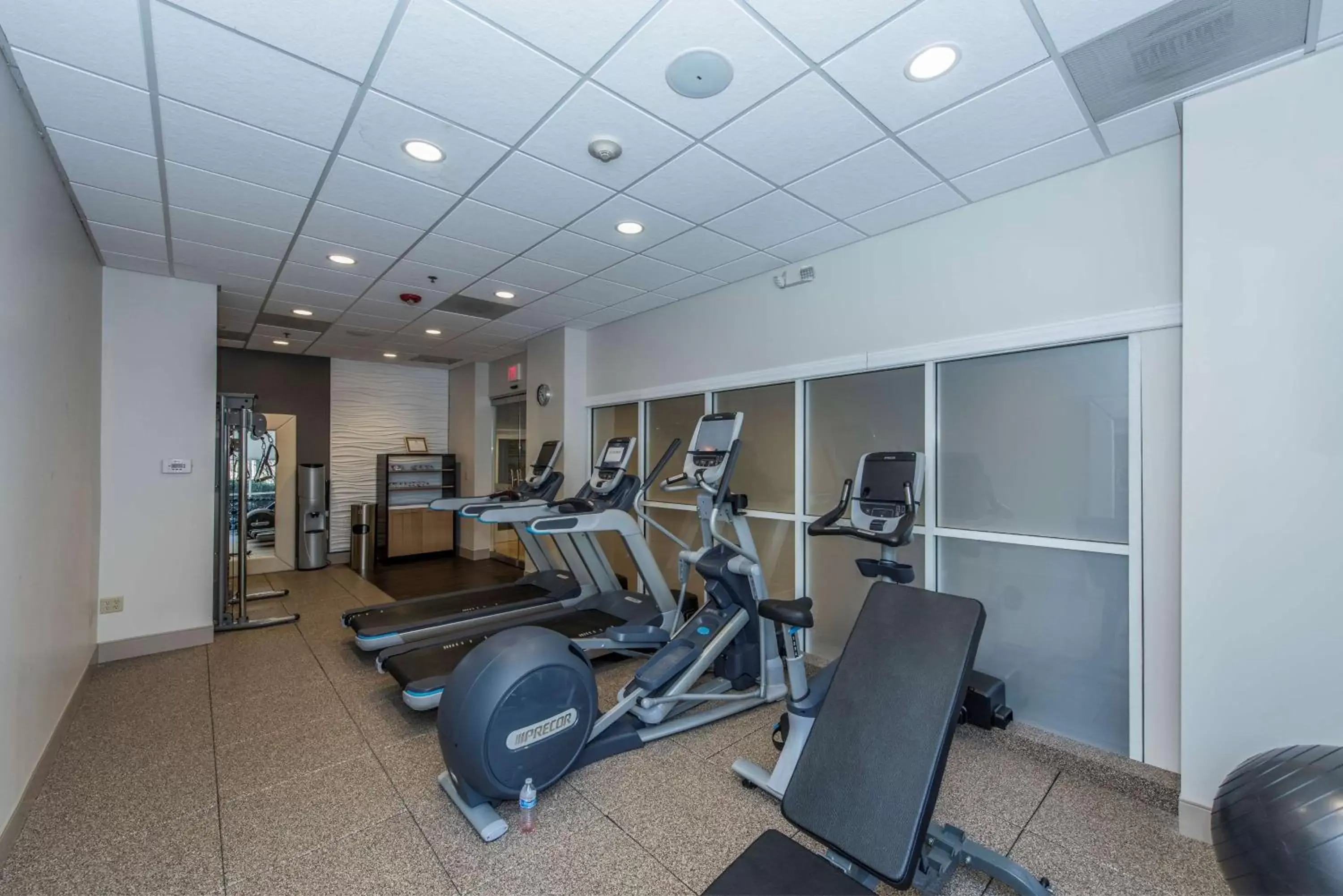 Fitness centre/facilities, Fitness Center/Facilities in DoubleTree by Hilton North Charleston - Convention Center
