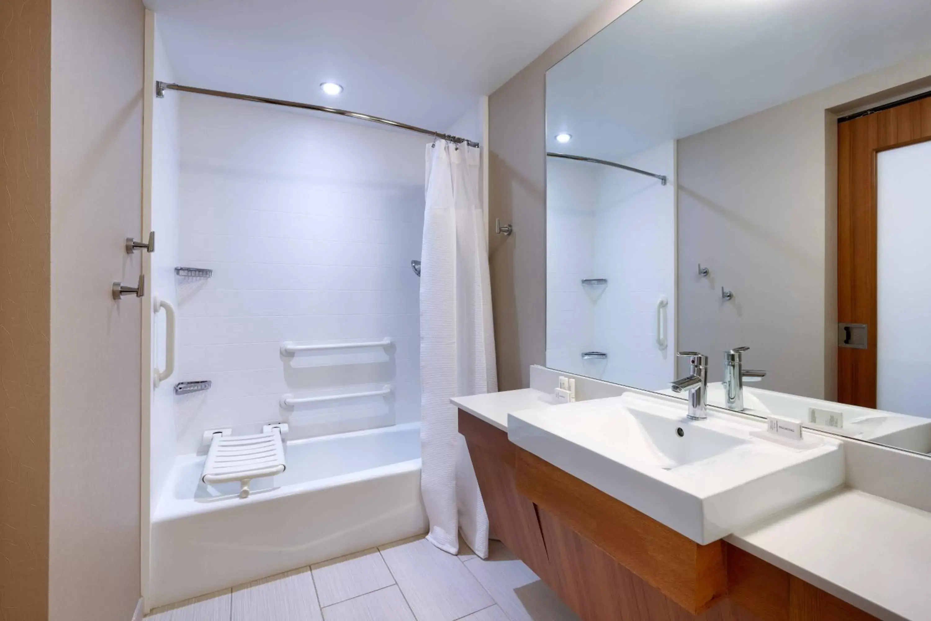 Bathroom in SpringHill Suites by Marriott Salt Lake City Draper