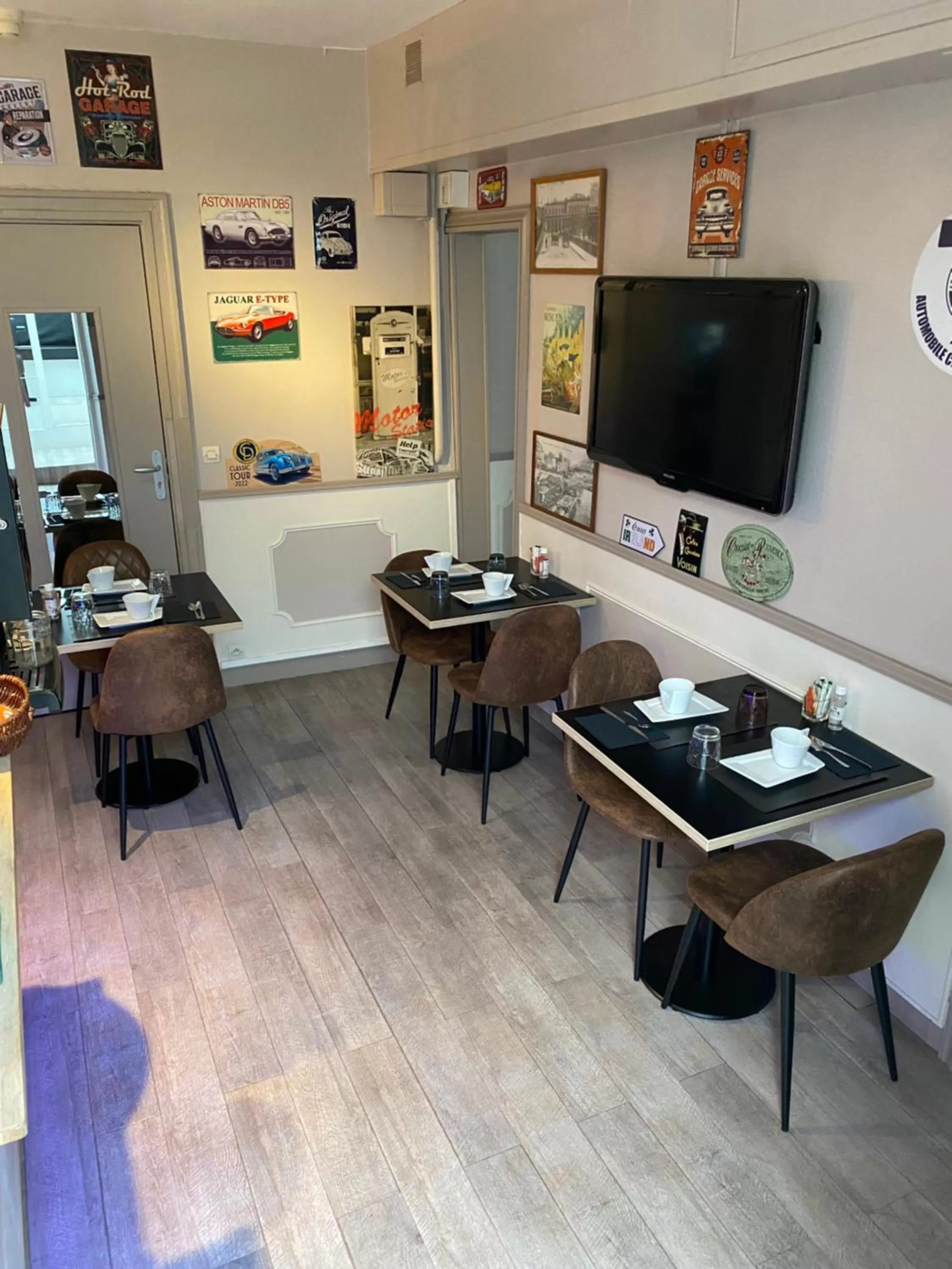 Breakfast, Restaurant/Places to Eat in Hôtel Céline - Hôtel de la Gare