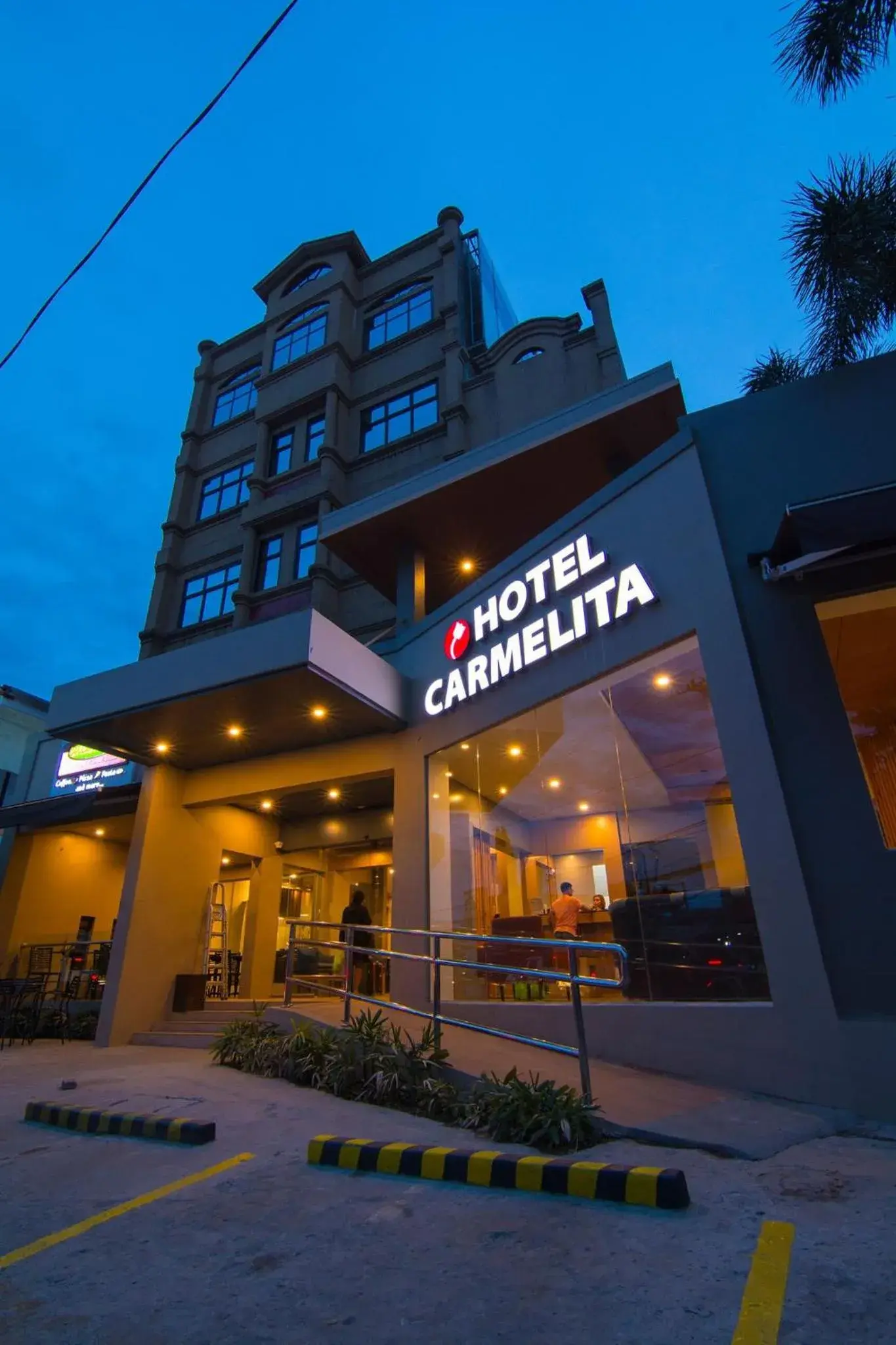 Property building in Hotel Carmelita