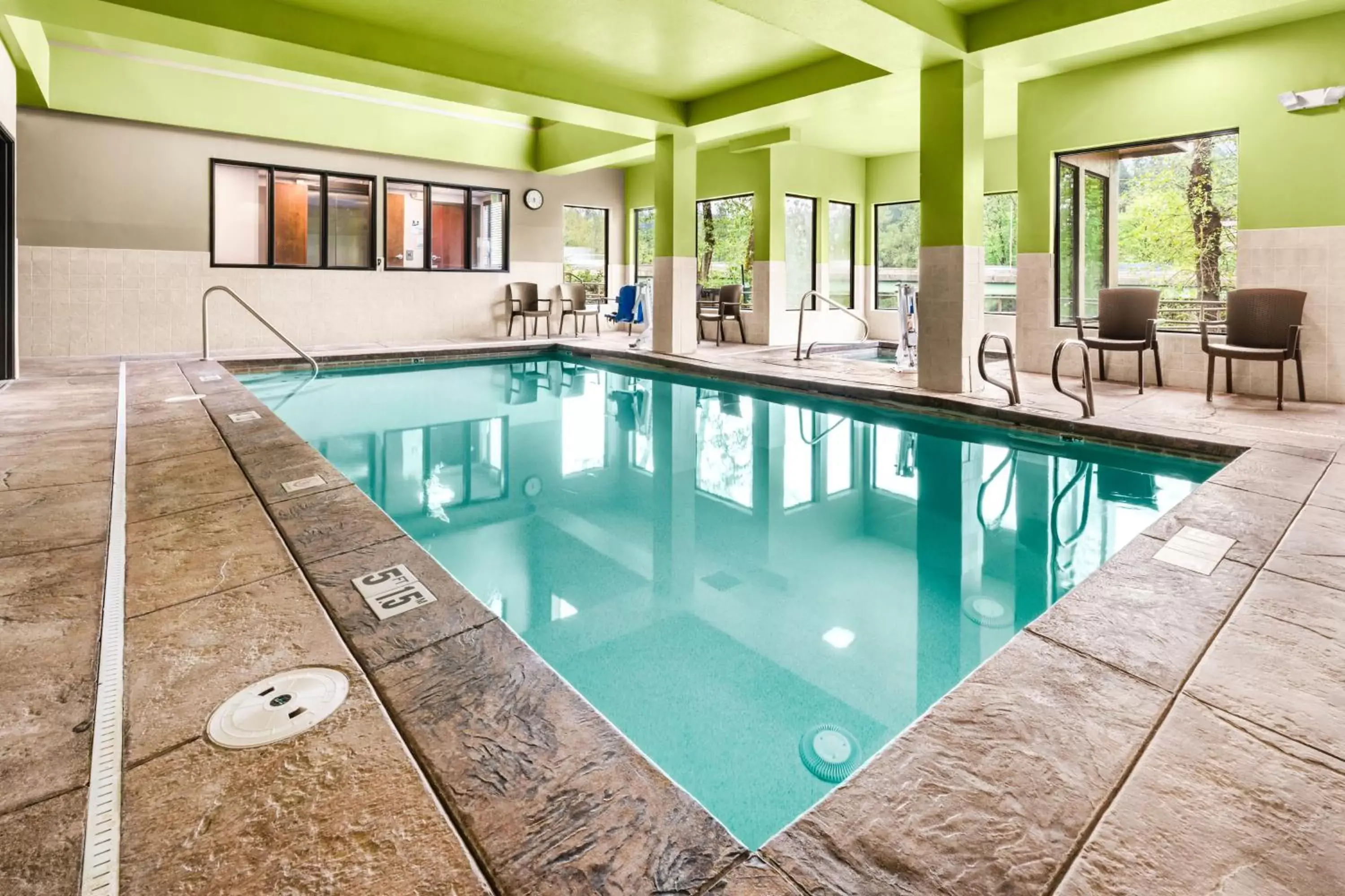 Swimming Pool in Holiday Inn Express Portland SE - Clackamas Area, an IHG Hotel