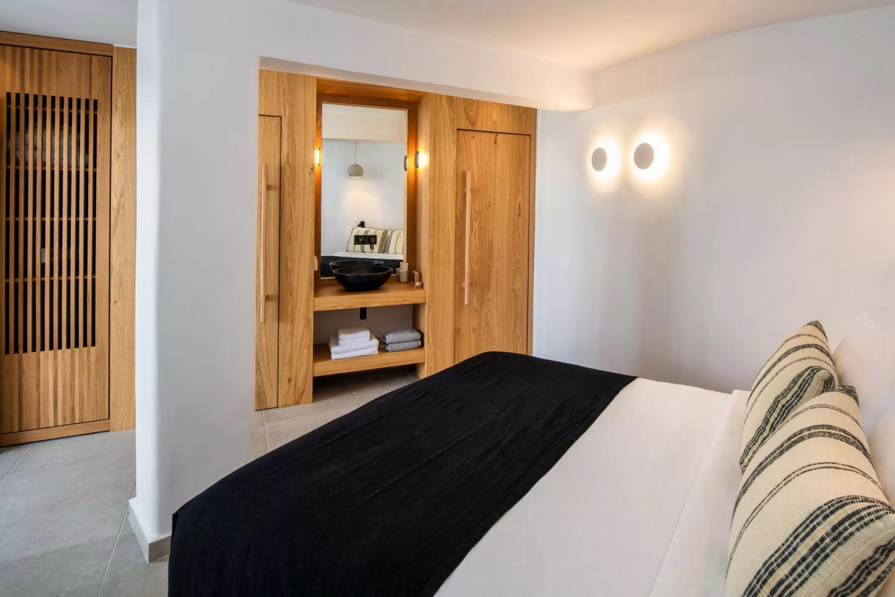 Bed in Callia Retreat Suites - Adults Only