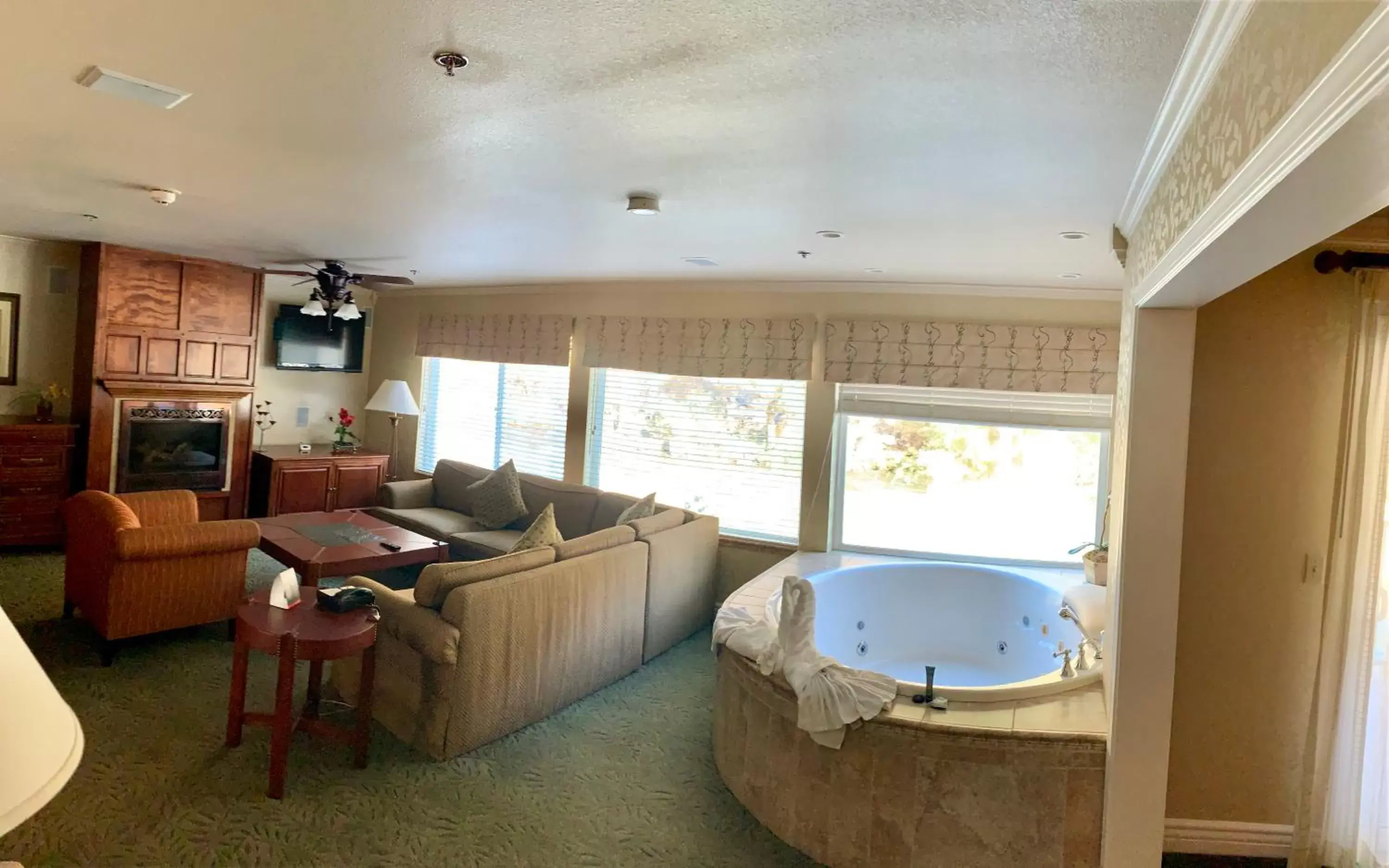 Yosemite View Lodge Yosemite View Lodge