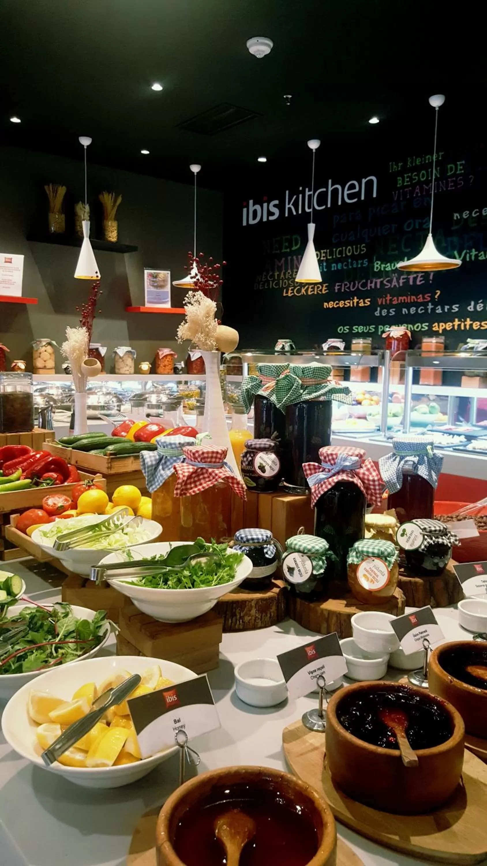 Buffet breakfast in Ibis Istanbul Zeytinburnu