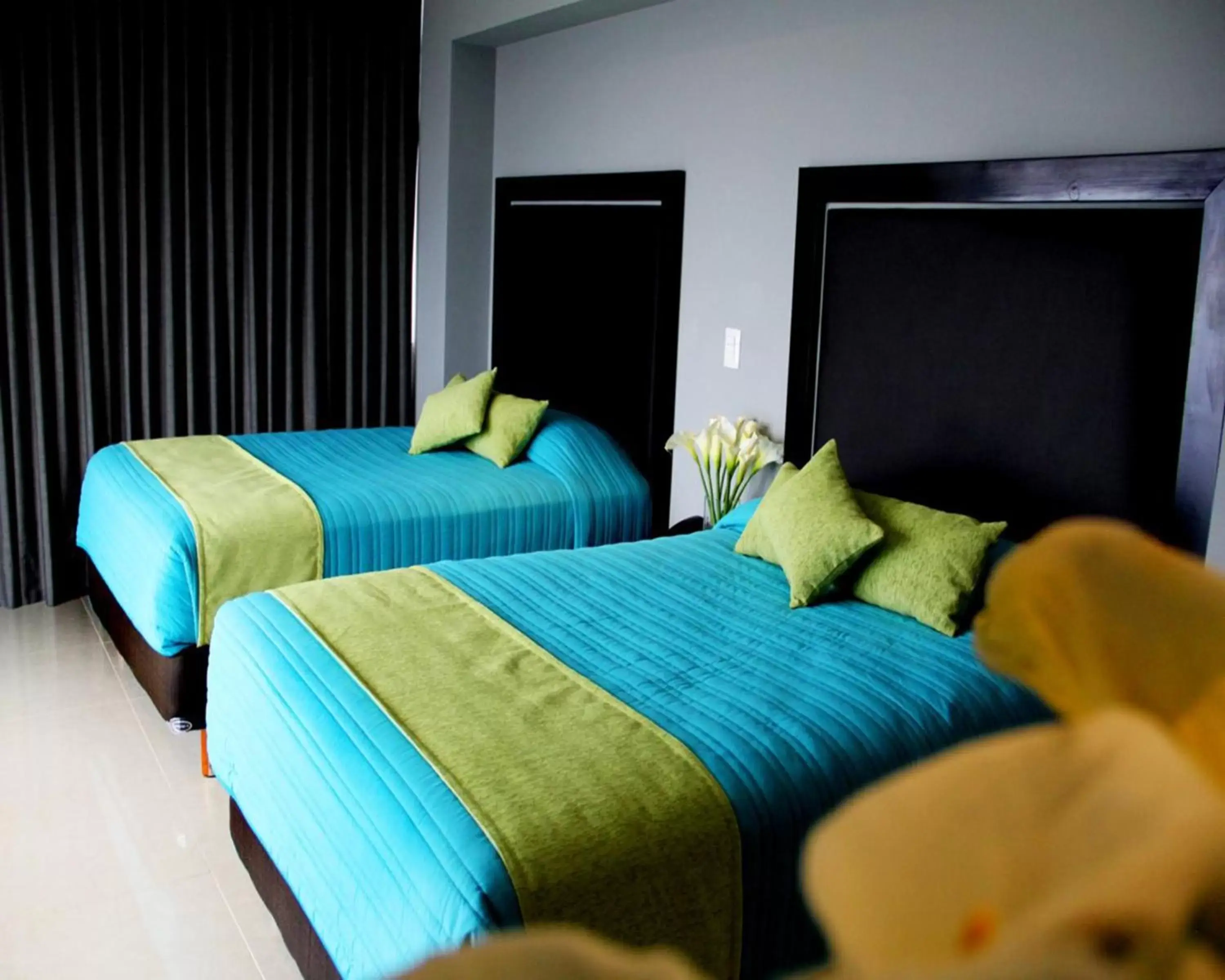 Photo of the whole room, Bed in Mision Express Xalapa Centro