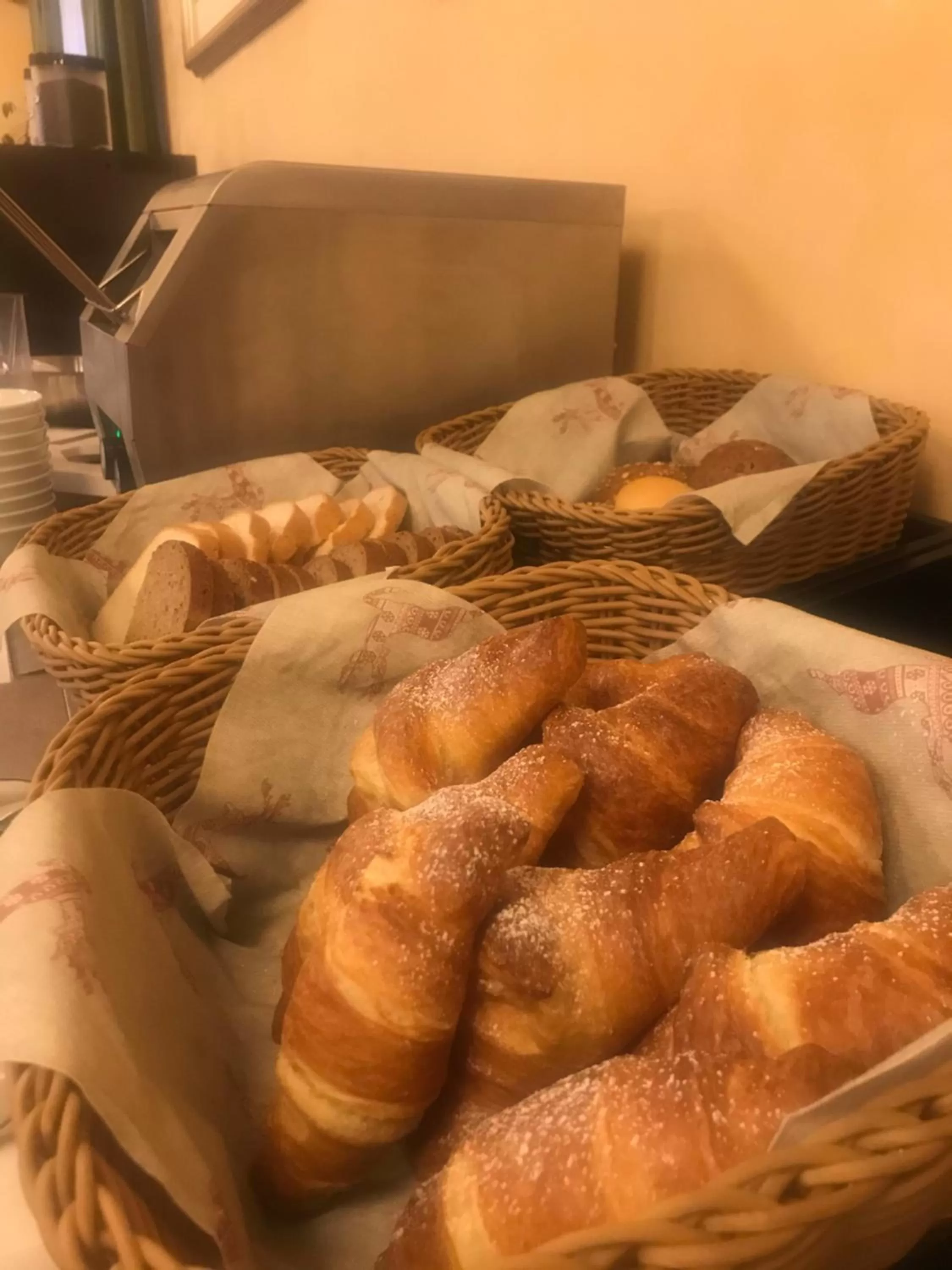 Food and drinks in Hotel Binelli