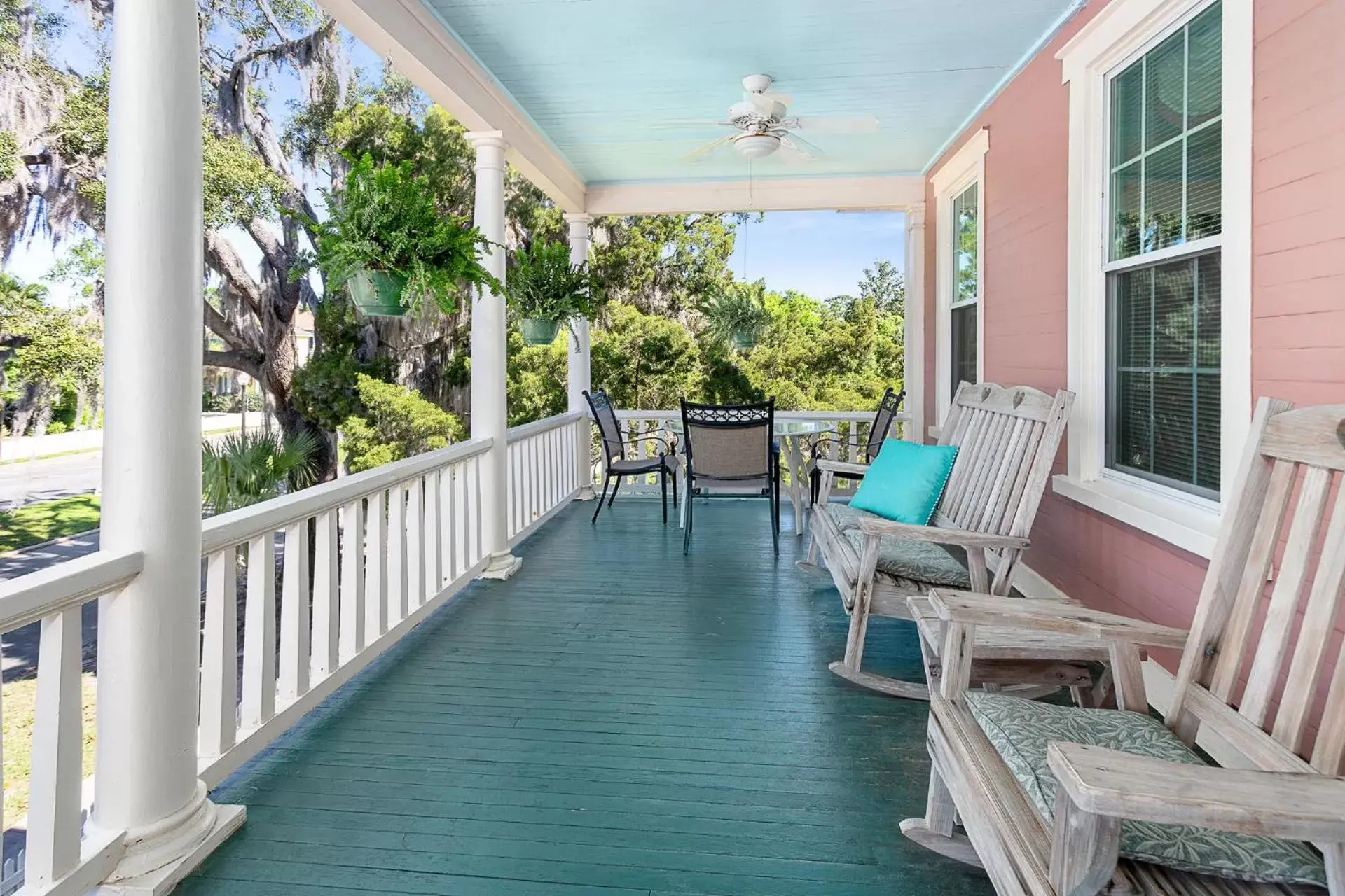 Balcony/Terrace in Spencer House Inn