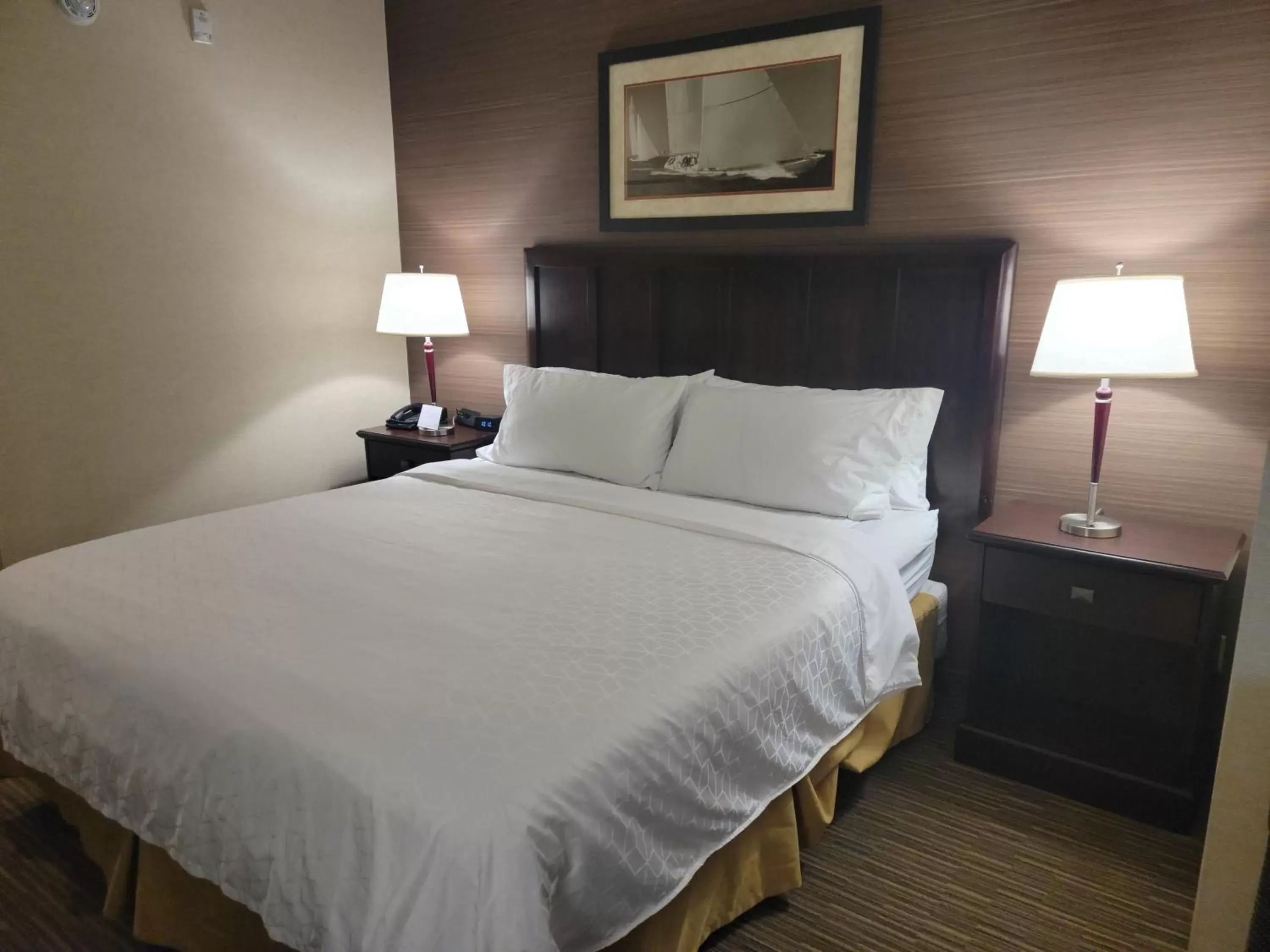 Bed in Holiday Inn Express San Diego South - Chula Vista, an IHG Hotel