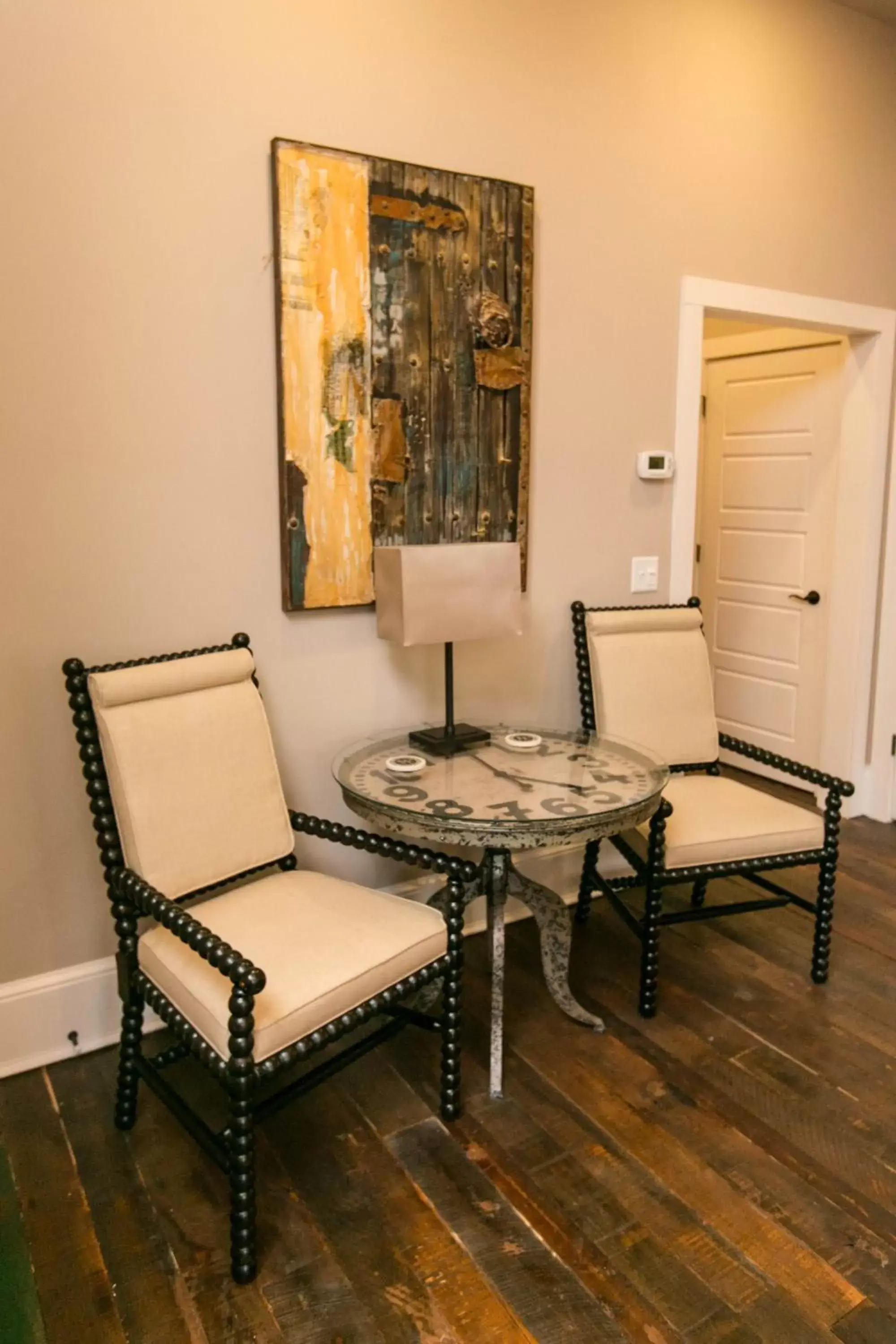 Dining area, Seating Area in The Windsor - Asheville