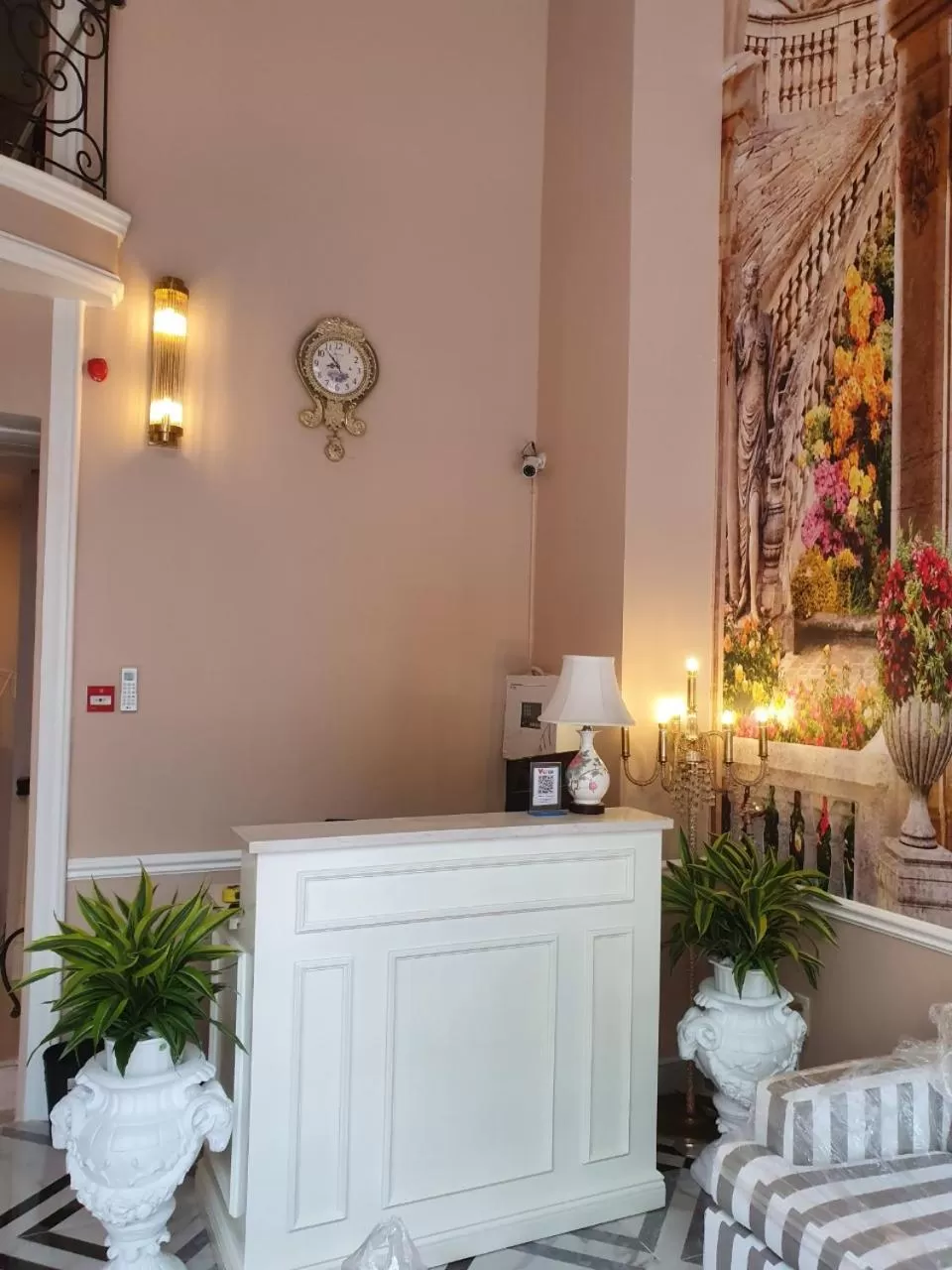 Saigon By Night Luxury Hotel