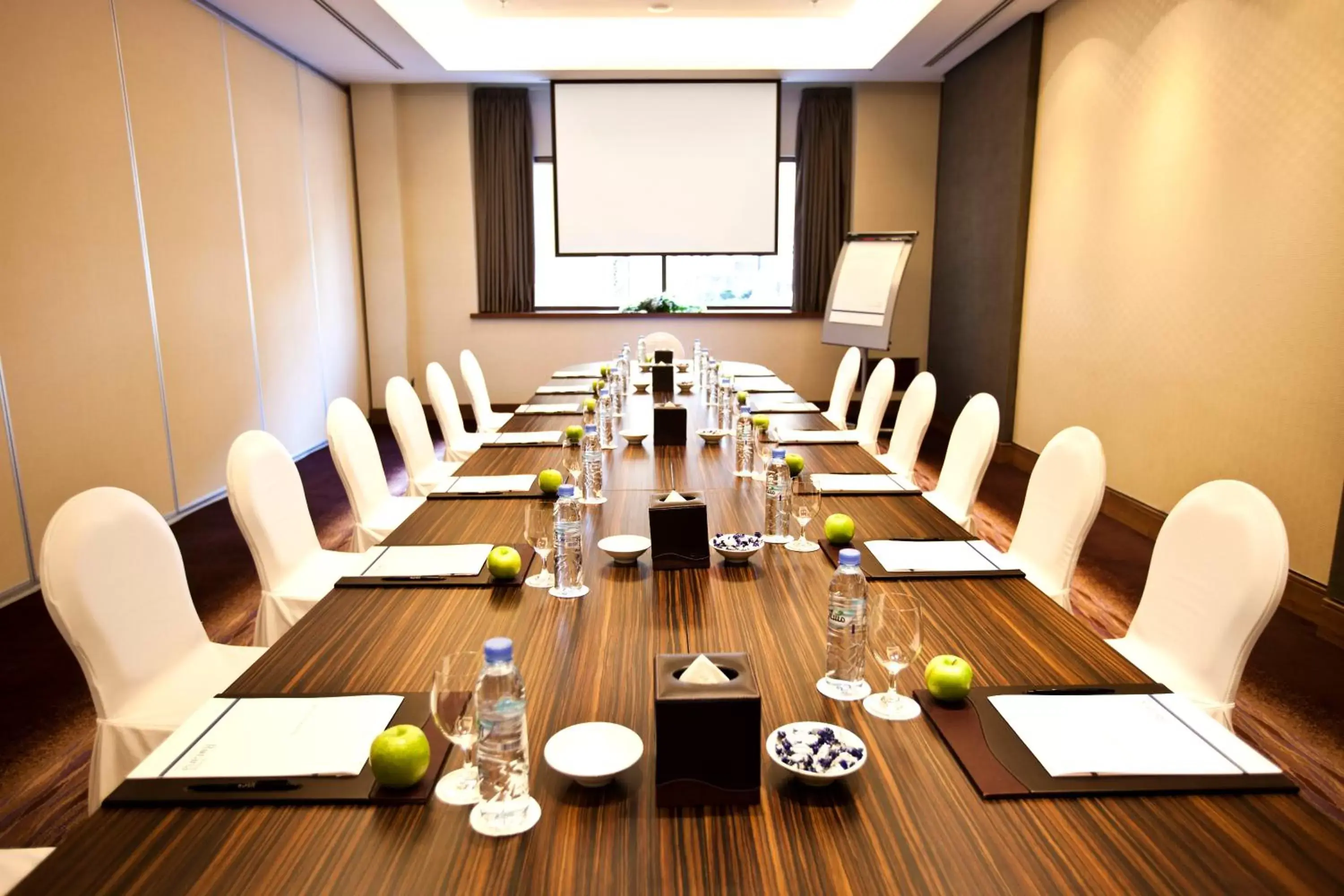 Meeting/conference room in Amwaj Rotana, Jumeirah Beach - Dubai