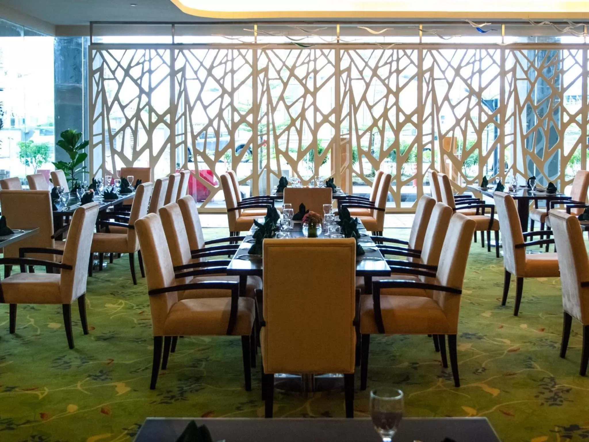 Restaurant/places to eat in Imperial Hotel Kuching