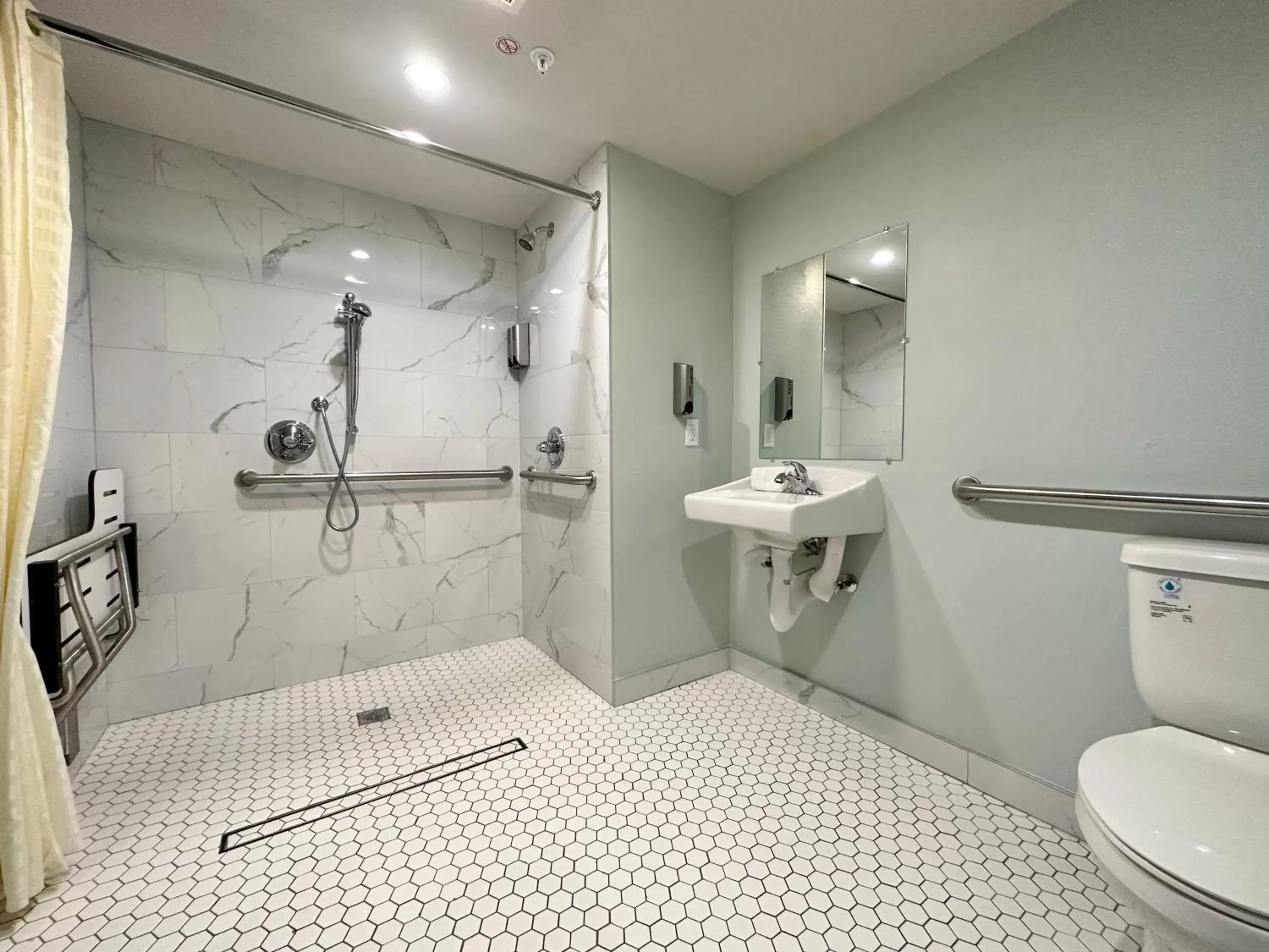 Toilet, Bathroom in Express Inn & Suites Ontario Airport
