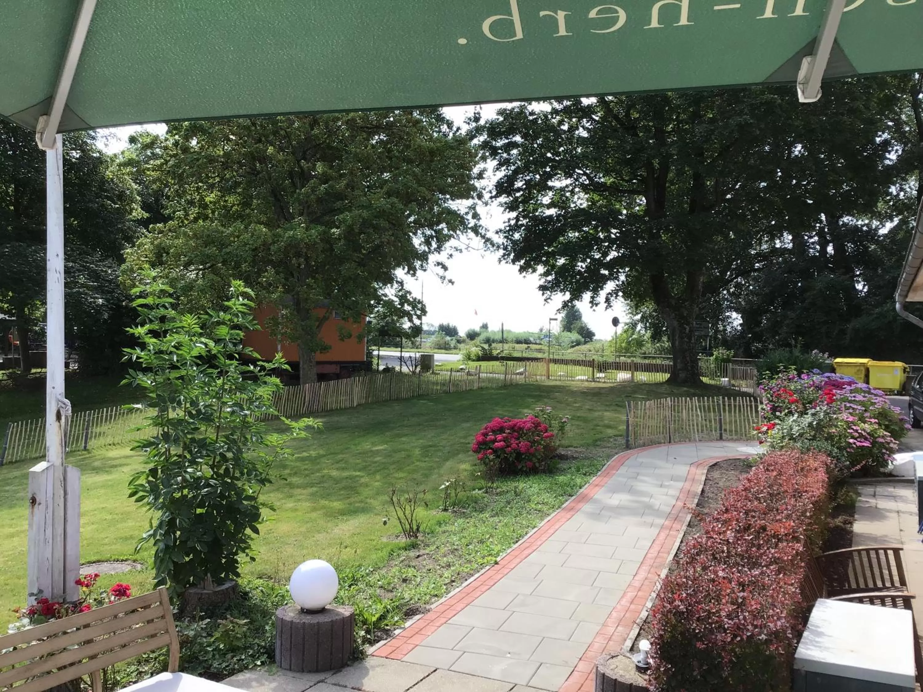 Property building in Hoffmanns Holsteinisches Haus