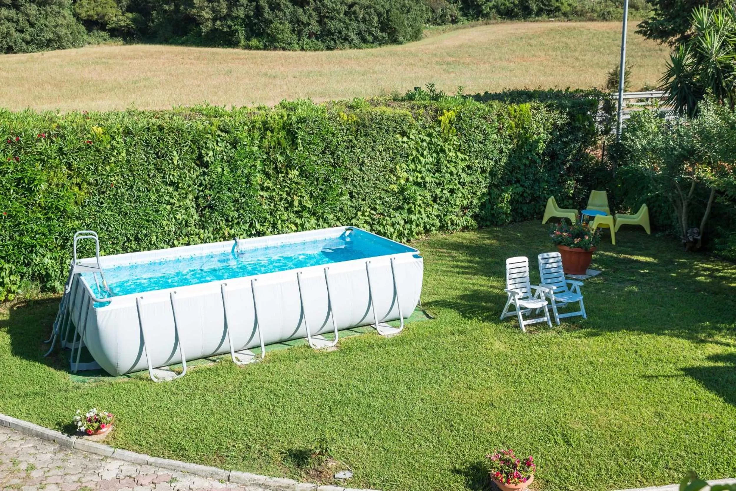 Swimming pool in B&B Il Girasole