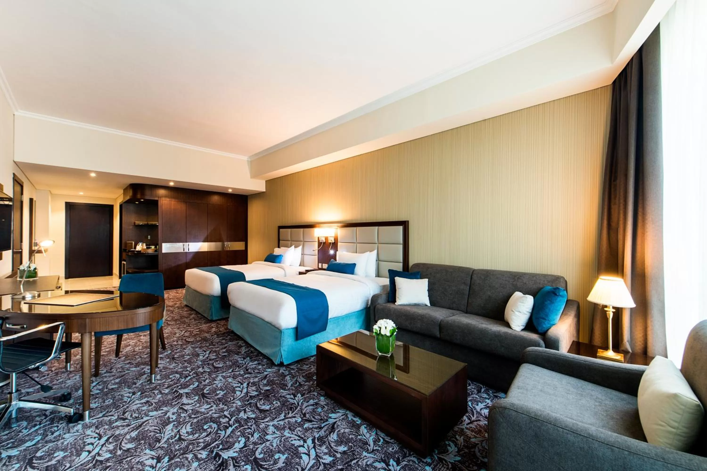 Photo of the whole room, Bed in Golden Tulip Doha Hotel