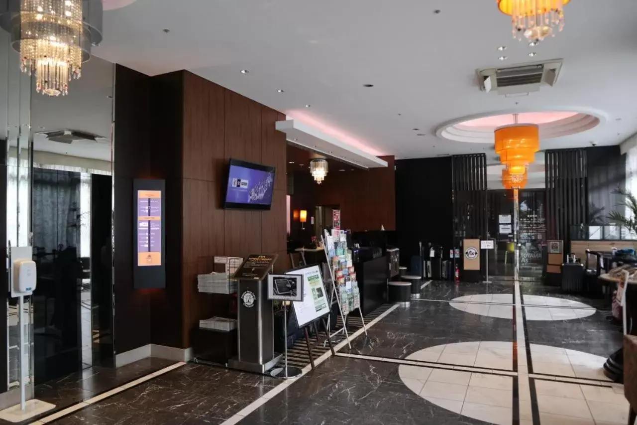 Lobby or reception, Restaurant/Places to Eat in APA Hotel Toyama-Ekimae Minami