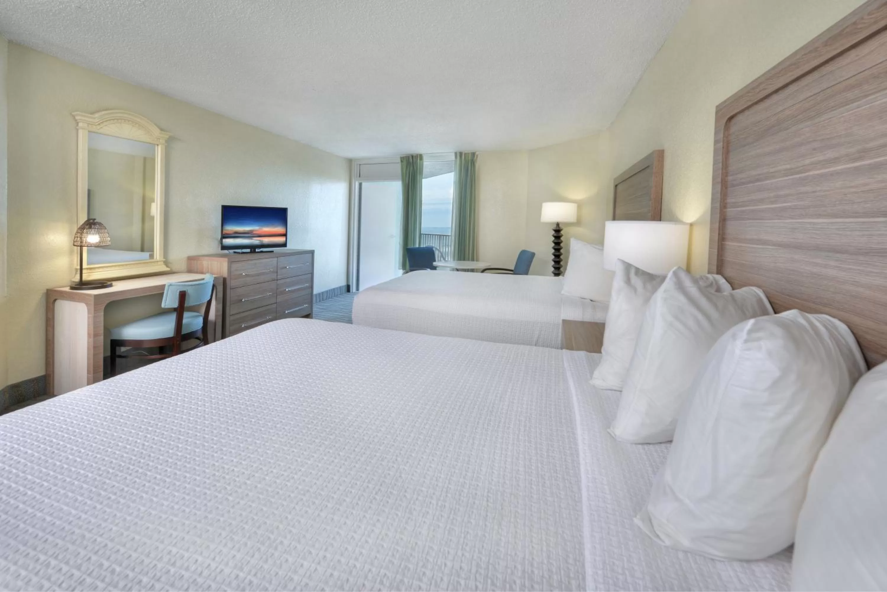 Bed in El Caribe Resort and Conference Center