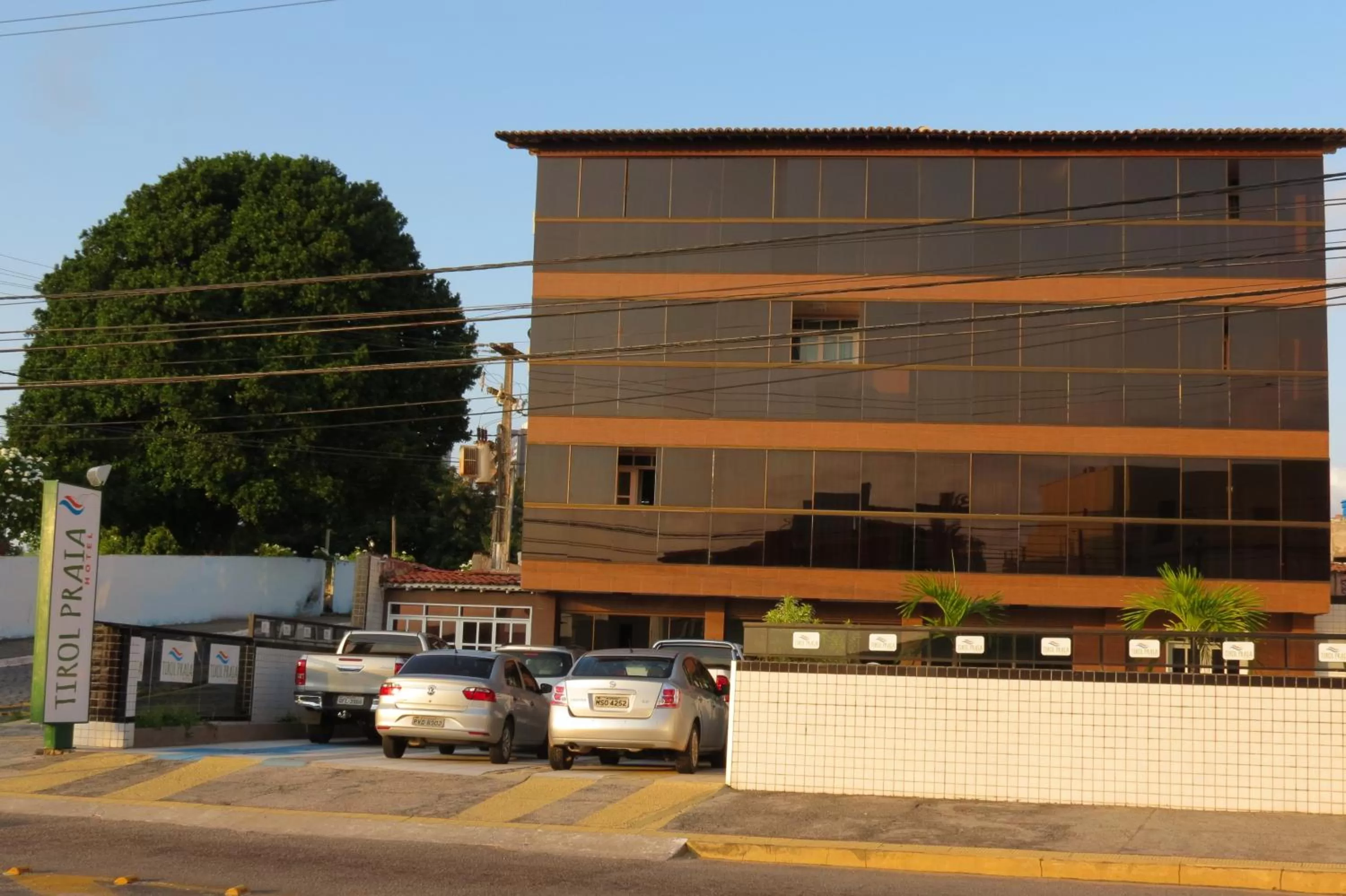 Property Building in Tirol Praia Hotel